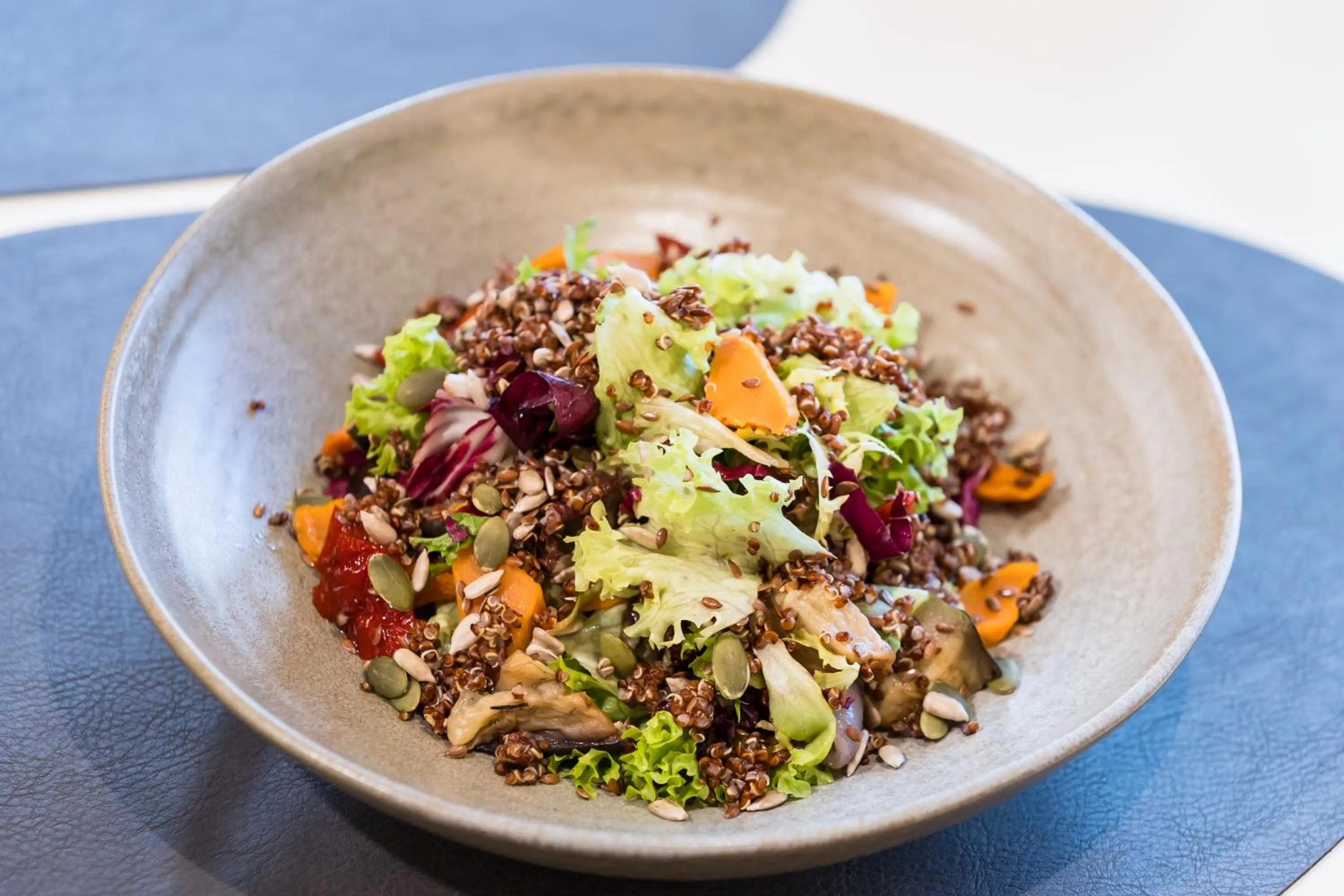 Restaurant/places to eat in Mercure Bucharest Cantemir