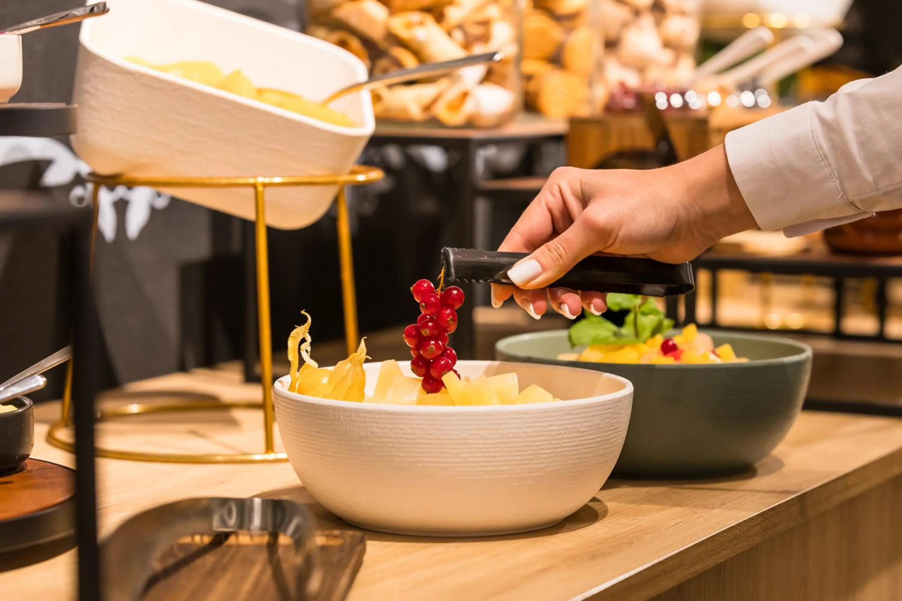 Buffet breakfast in Mercure Bucharest Cantemir