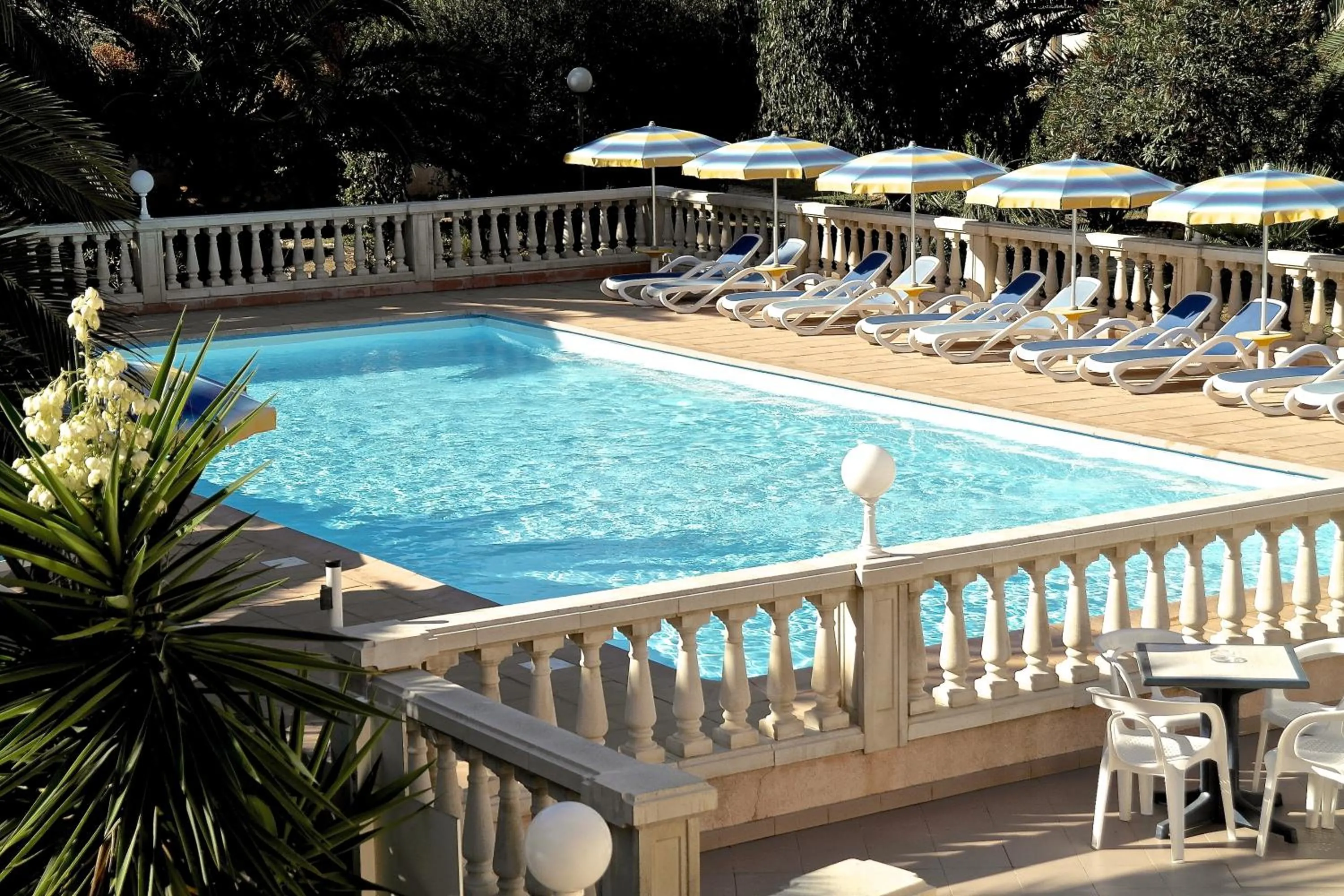 Swimming pool in Residence Thalassa