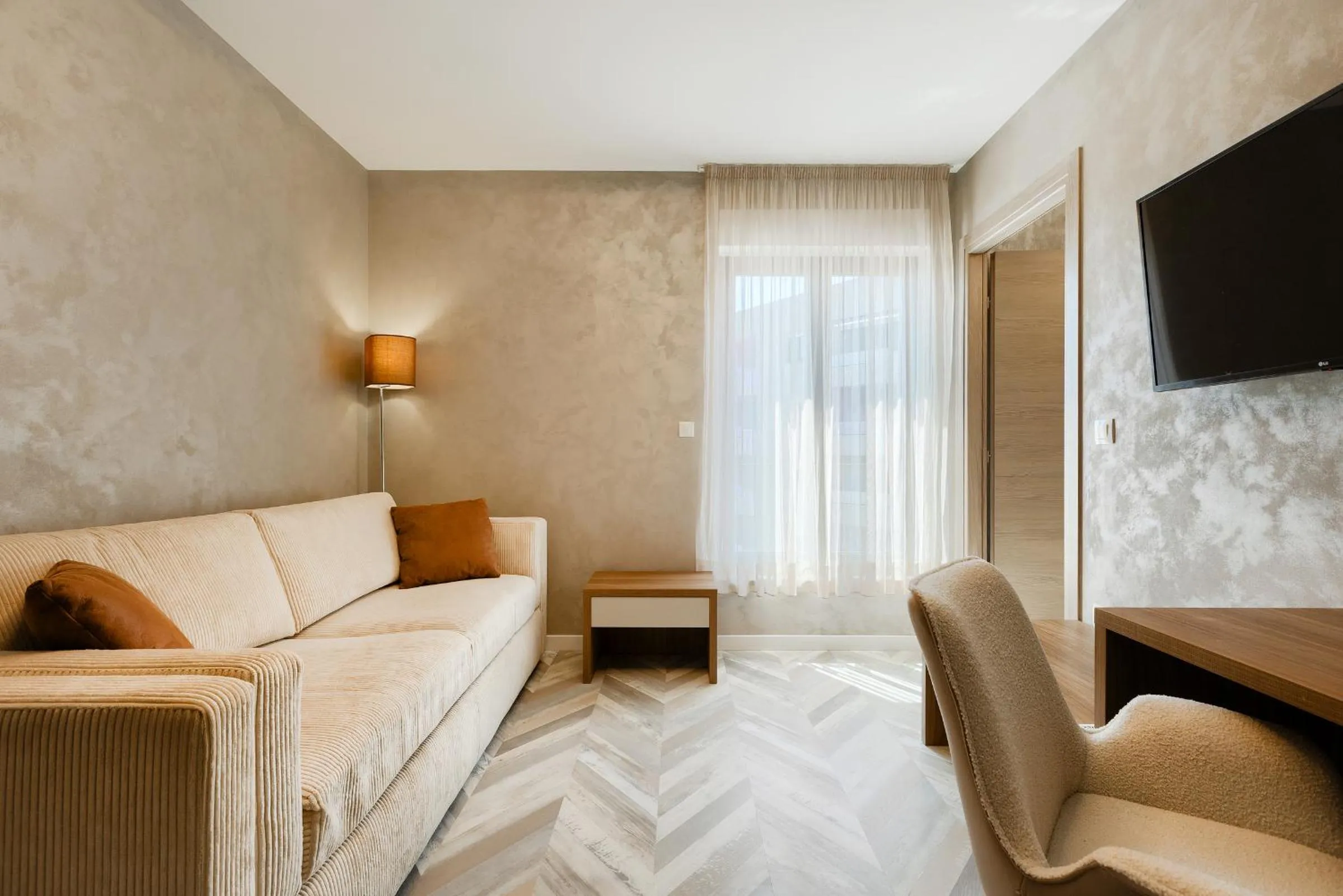 Bed in Pula City Center Accommodation - Breakfast included