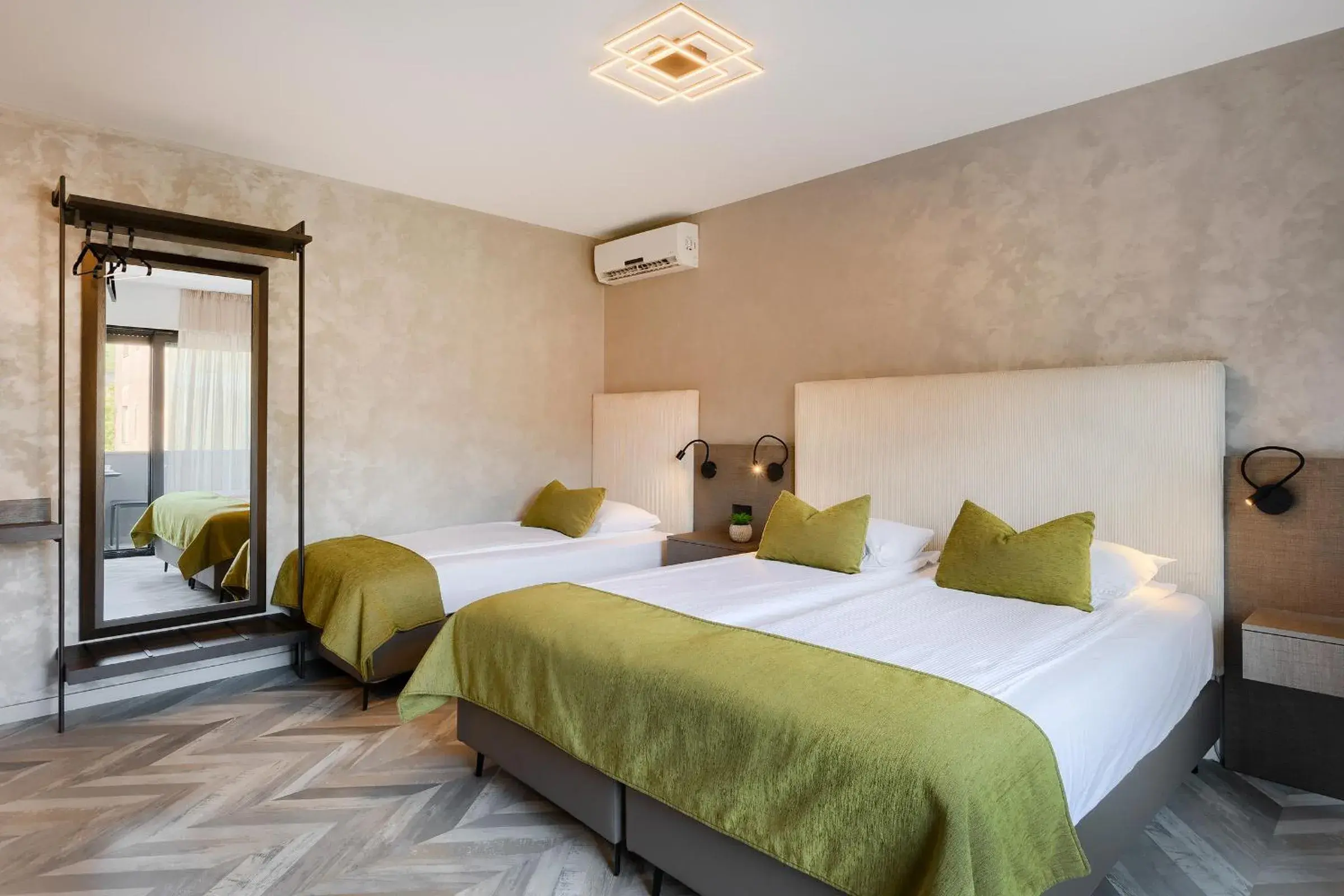 Bed in Pula City Center Accommodation with FREE Parking Bed in Pula City Center Accommodation with FREE Parking