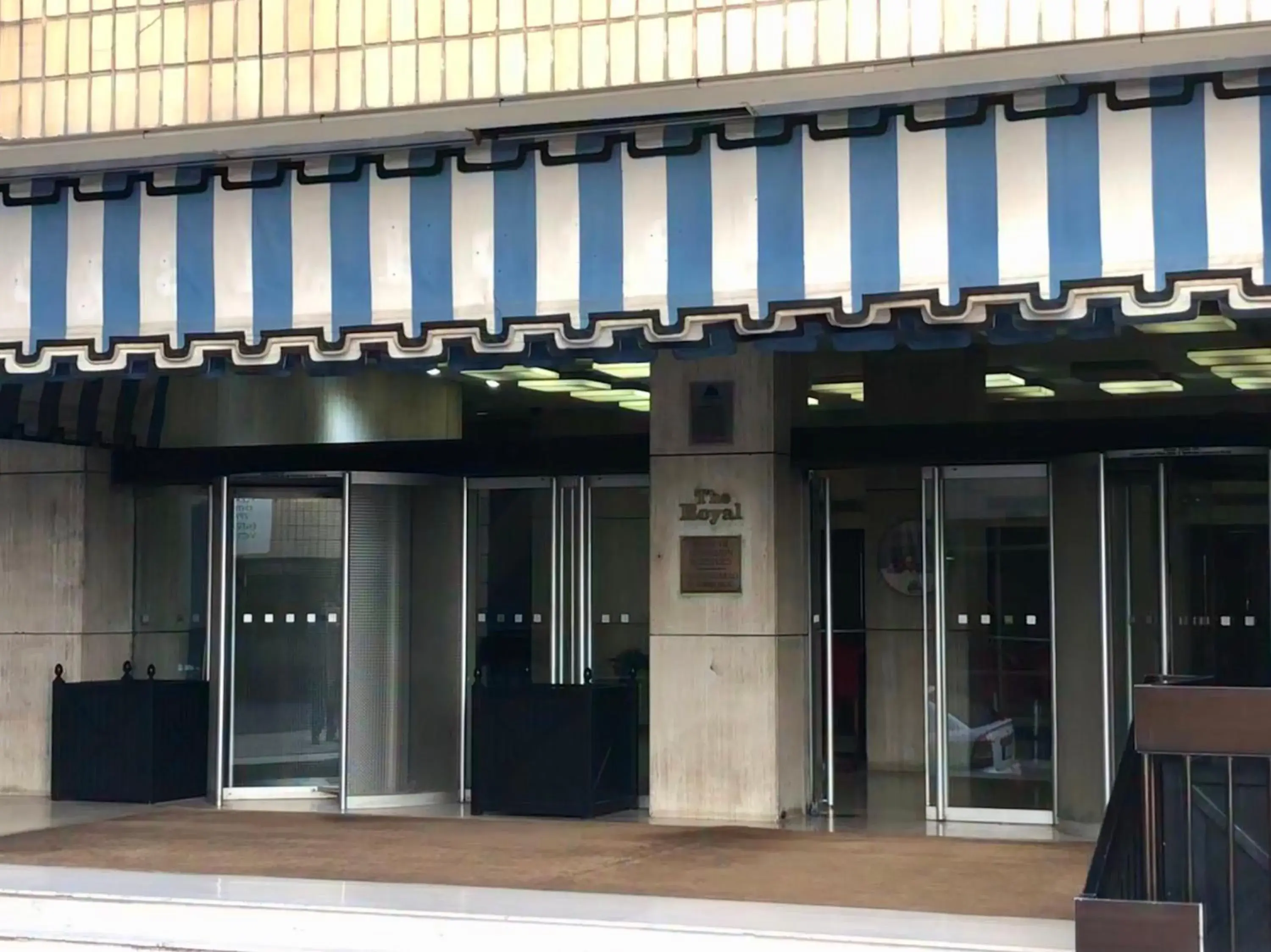 Facade/entrance in The Royal Hotel by Coastlands Hotels & Resorts Facade/entrance in The Royal Hotel by Coastlands Hotels & Resorts