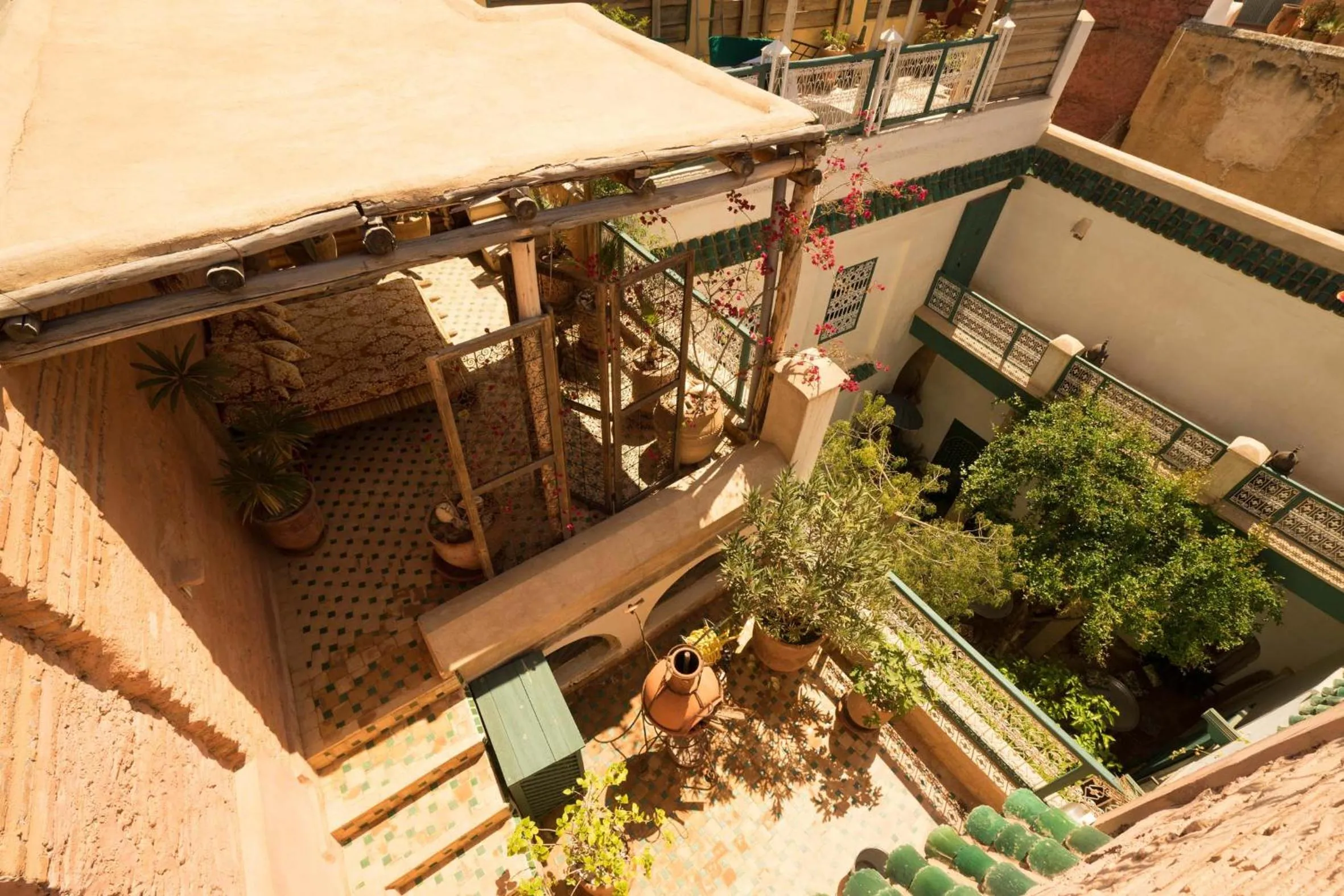 Bird's eye view in Dar Kleta