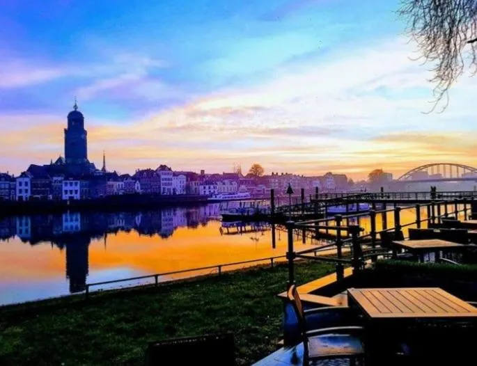 Deventer Heritage en Boutique B&B, museumhuis "De Worp", het huis met de theekoepel, logeren in authentiek historisch erfgoed
