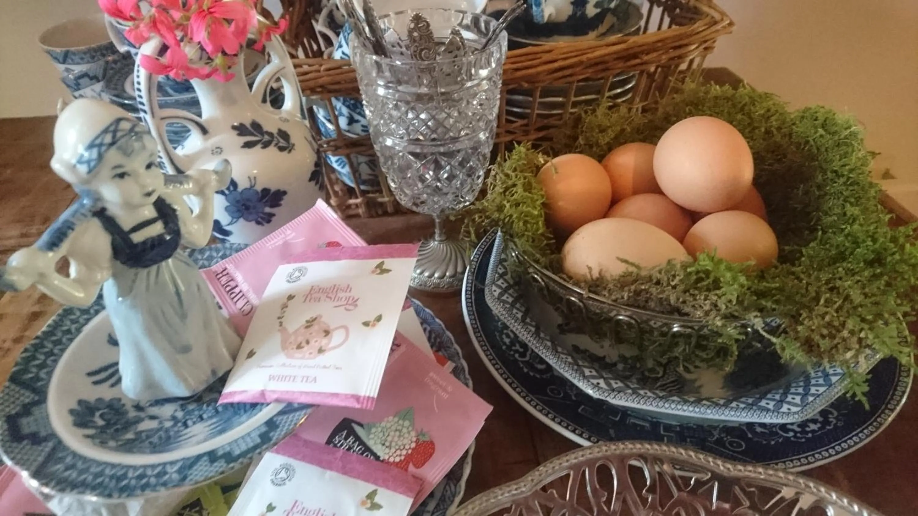 Breakfast in Deventer Heritage en Boutique B&B, museumhuis "De Worp", het huis met de theekoepel, logeren in authentiek historisch erfgoed