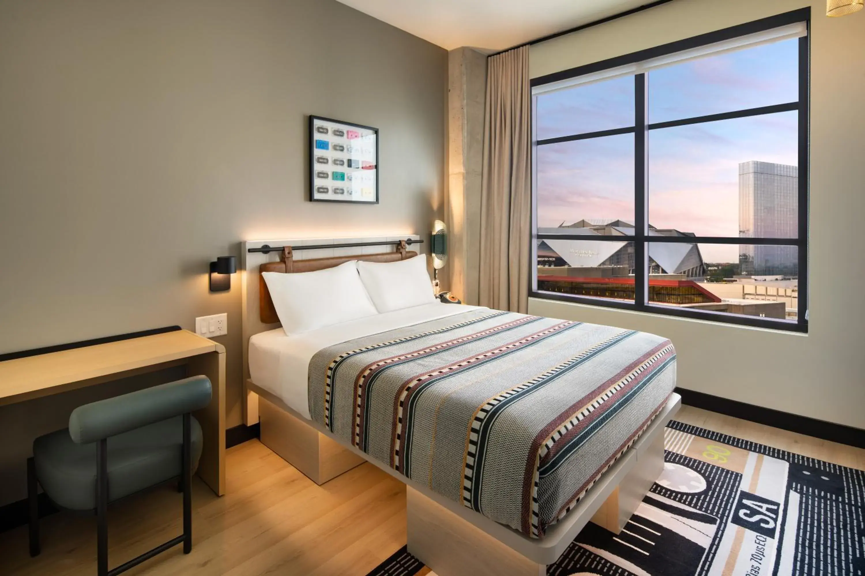 Queen Room with City View in Moxy Atlanta Downtown Queen Room with City View in Moxy Atlanta Downtown