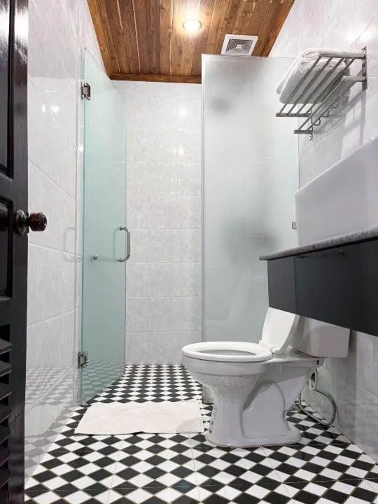 Bathroom in Villa Oasis Luang Prabang