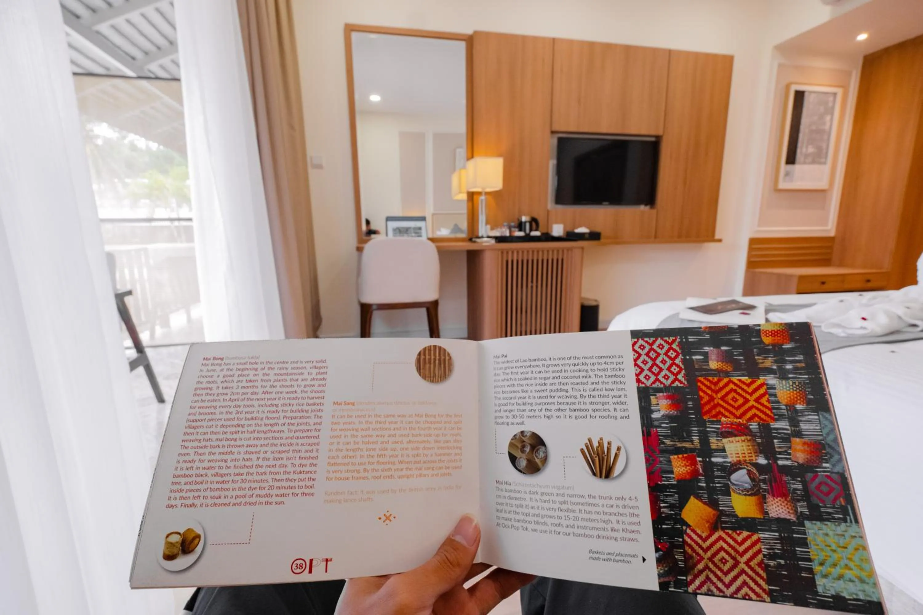 Photo of the whole room, Bed in Villa Oasis Luang Prabang