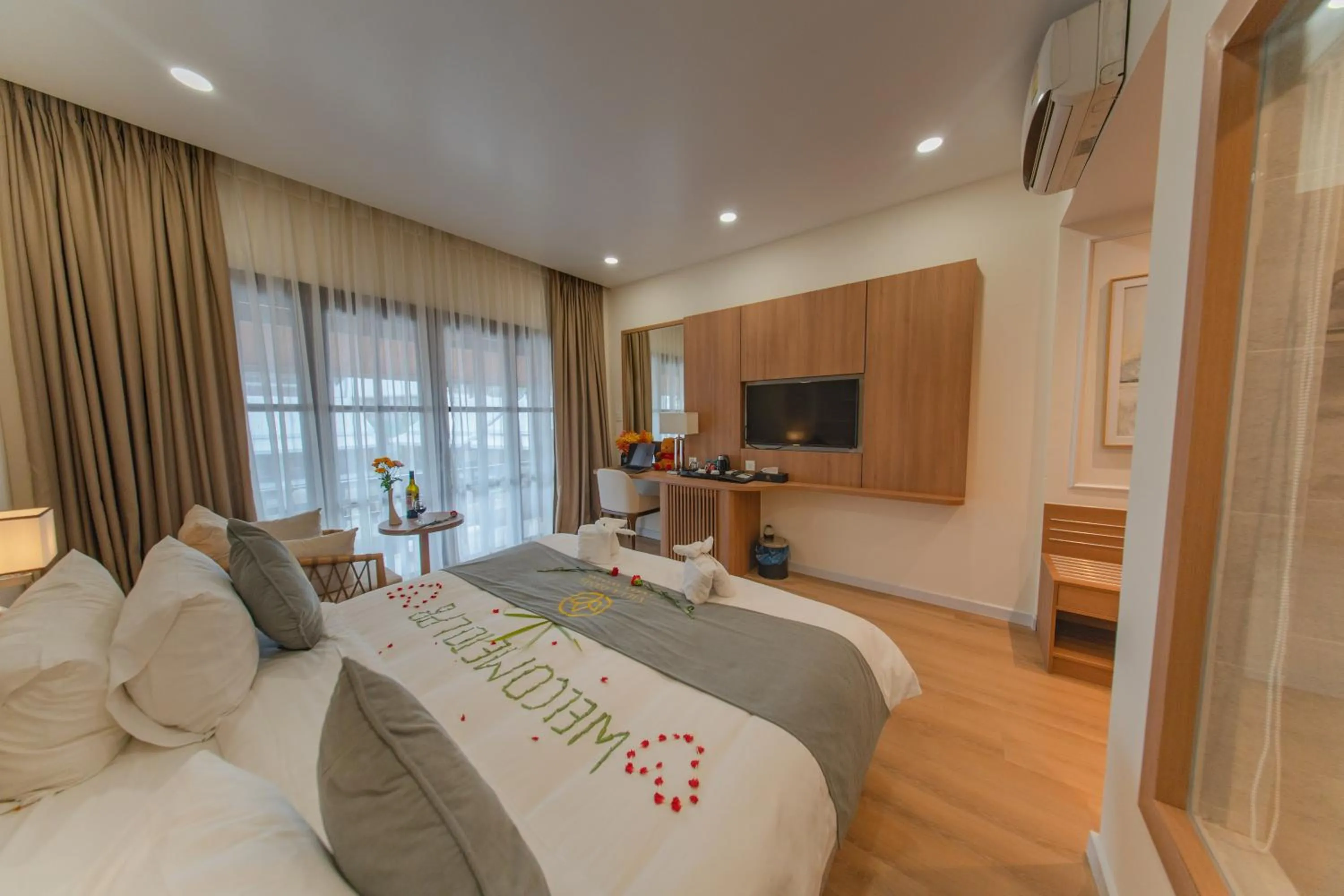 Bed in Villa Oasis Luang Prabang