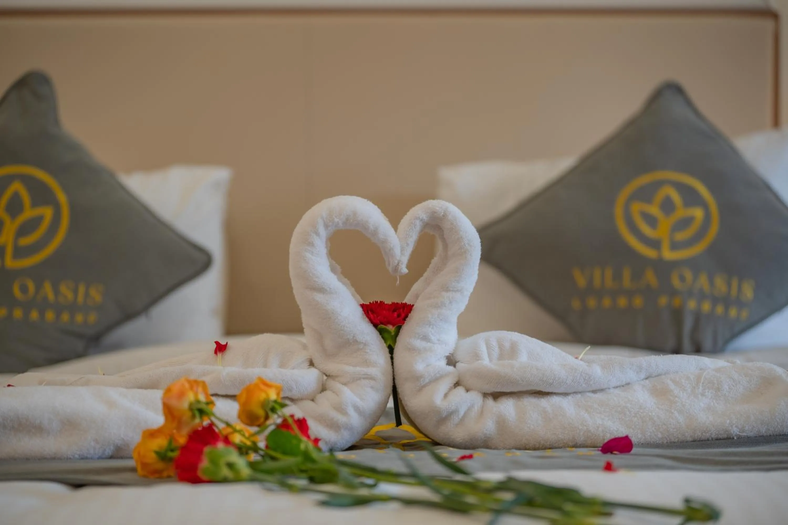 Photo of the whole room, Bed in Villa Oasis Luang Prabang
