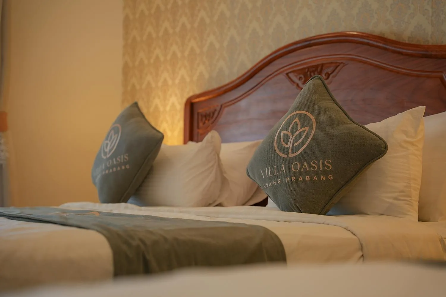 Photo of the whole room, Bed in Villa Oasis Luang Prabang