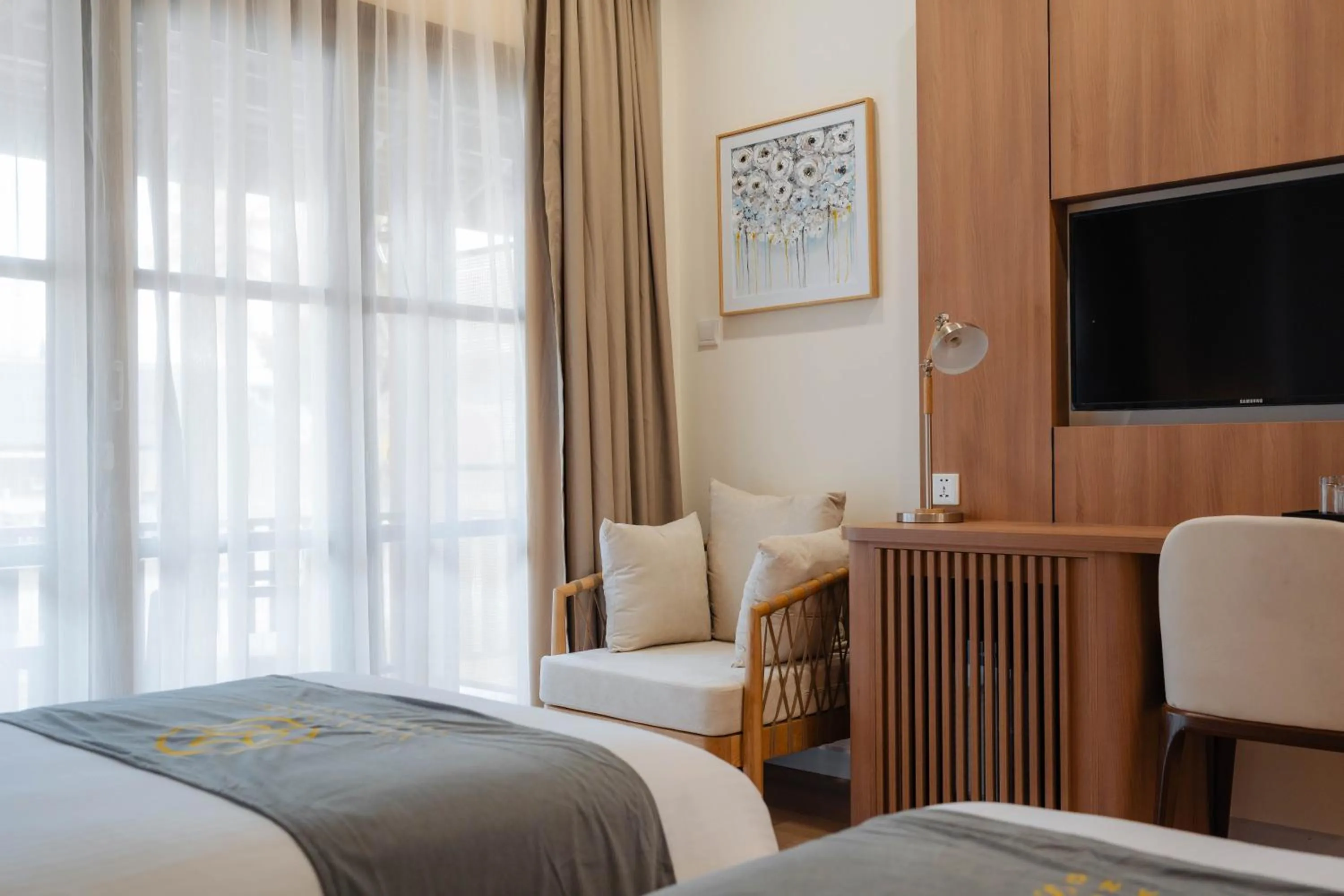 Photo of the whole room, Bed in Villa Oasis Luang Prabang