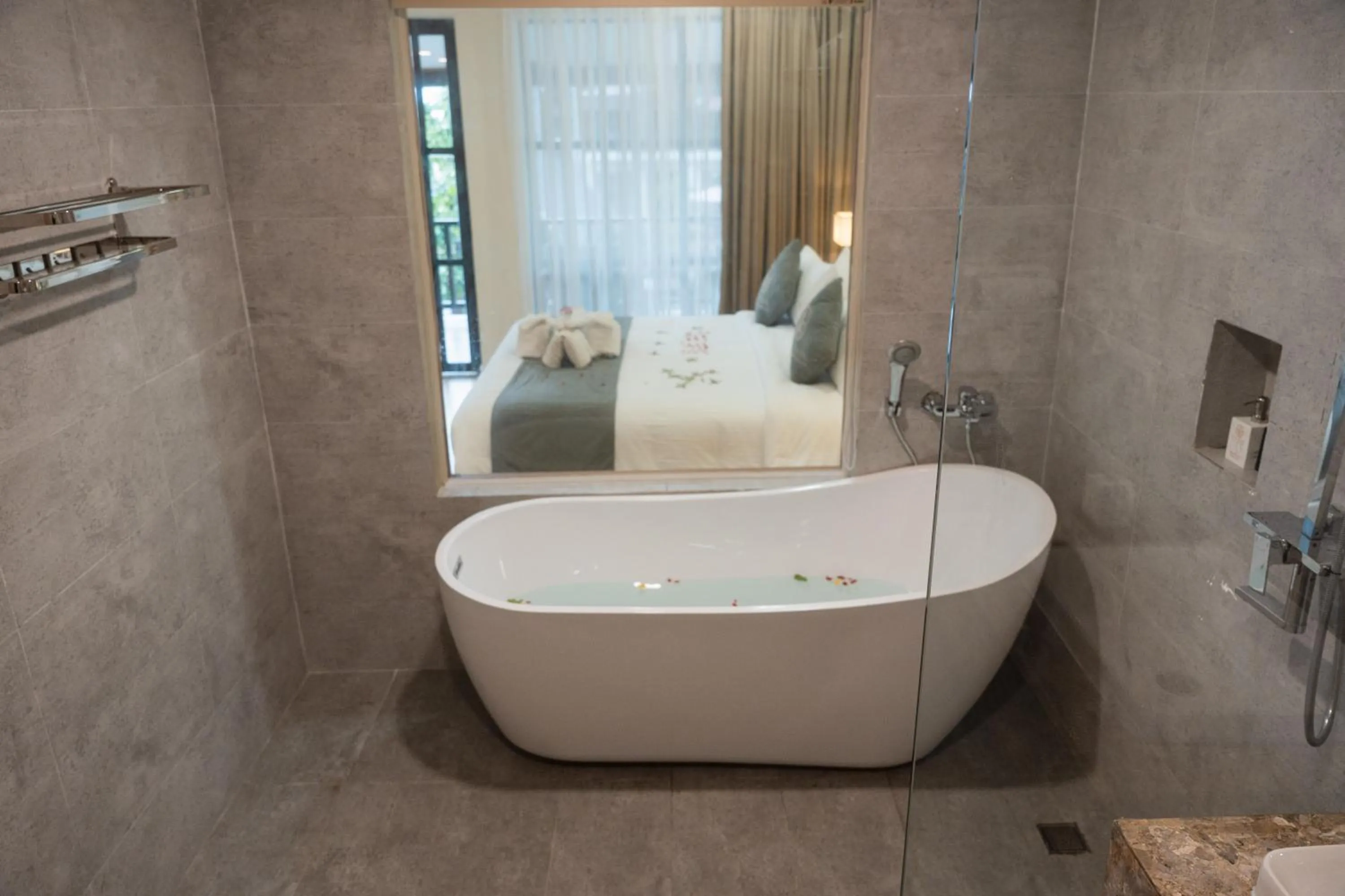 Bathroom in Villa Oasis Luang Prabang
