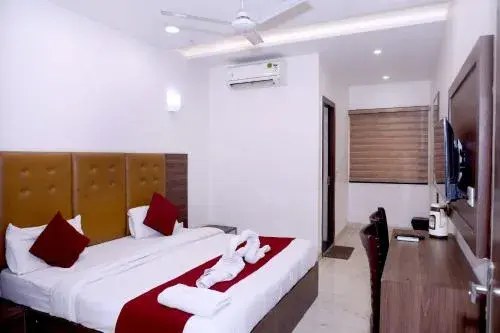 Double Room with Private Bathroom - single occupancy in Hotel MM Palace Vairo Cafe Double Room with Private Bathroom - single occupancy in Hotel MM Palace Vairo Cafe