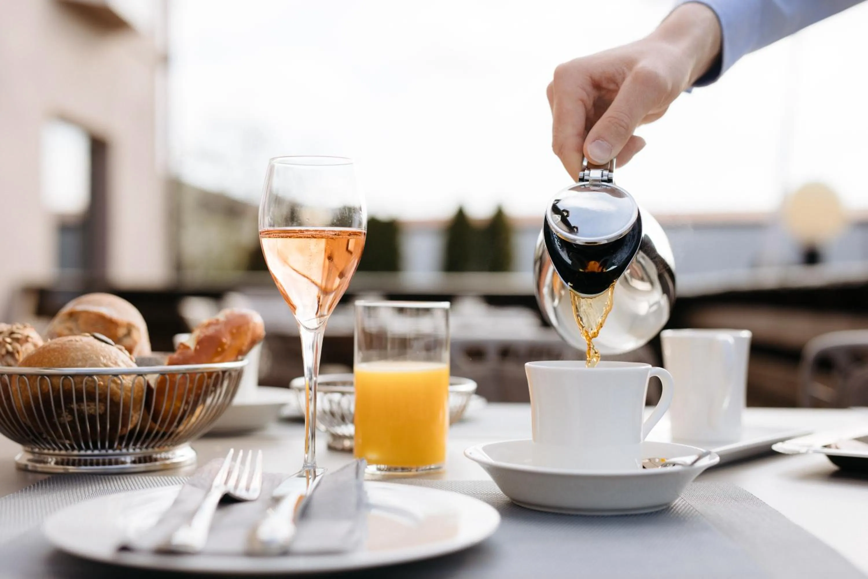 Buffet breakfast in Consulat des Weins