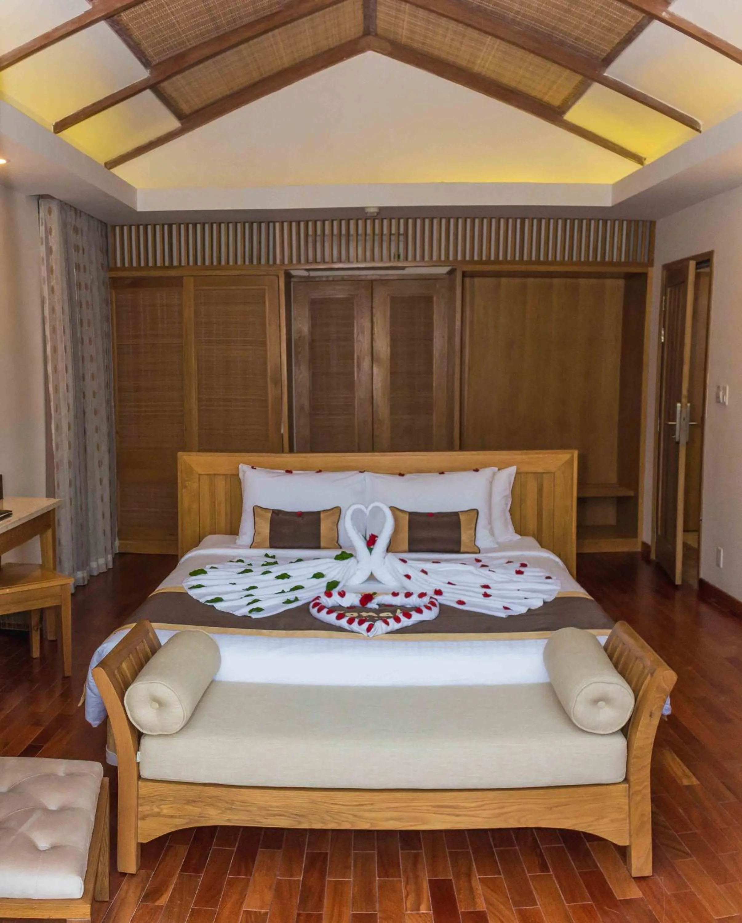 Bedroom, Bed in Sonata Resort & Spa