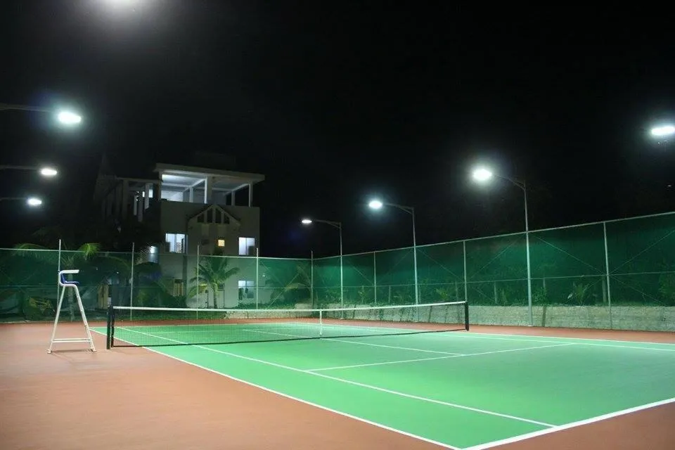 Tennis court in Sonata Resort & Spa