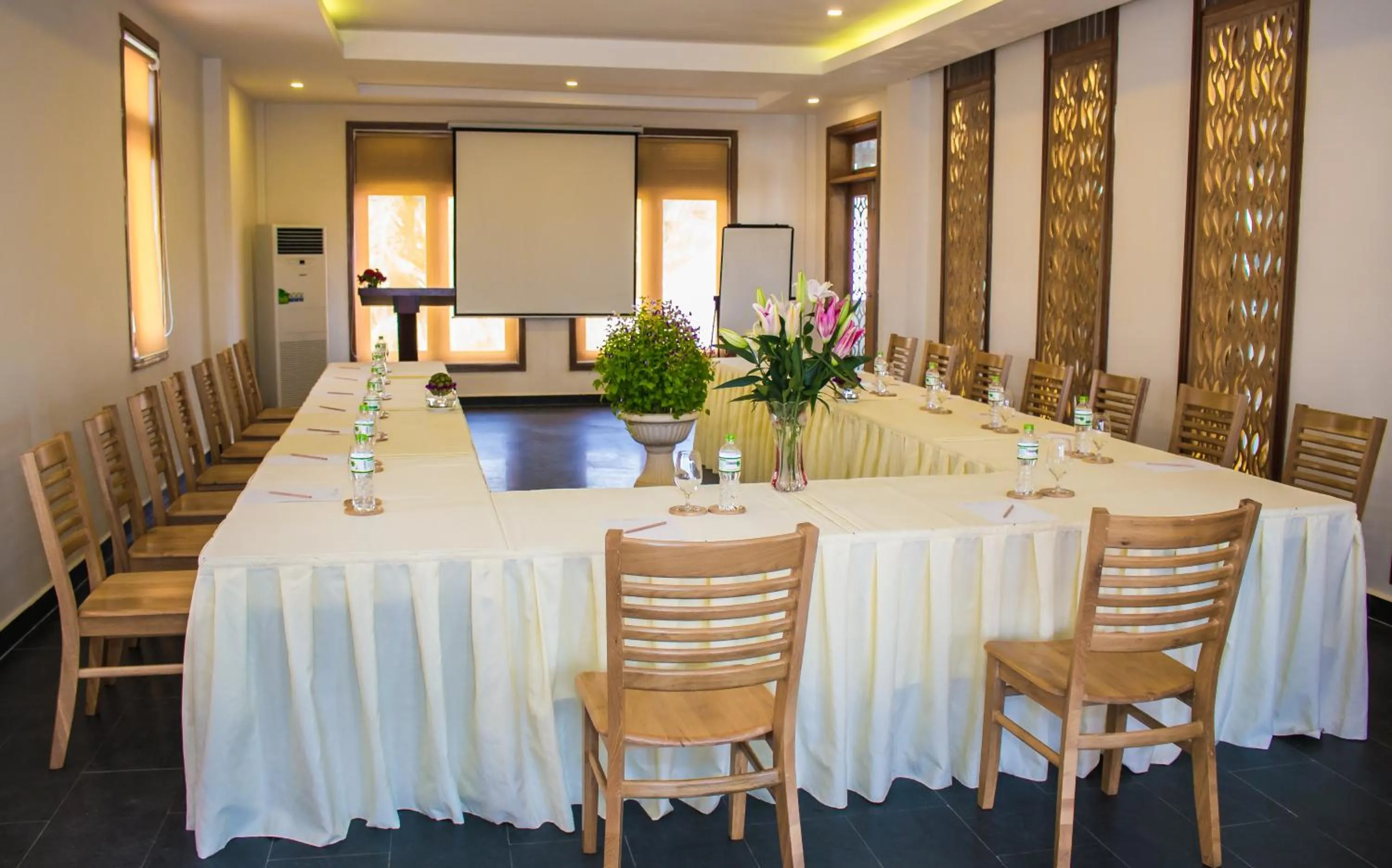 Meeting/conference room in Sonata Resort & Spa