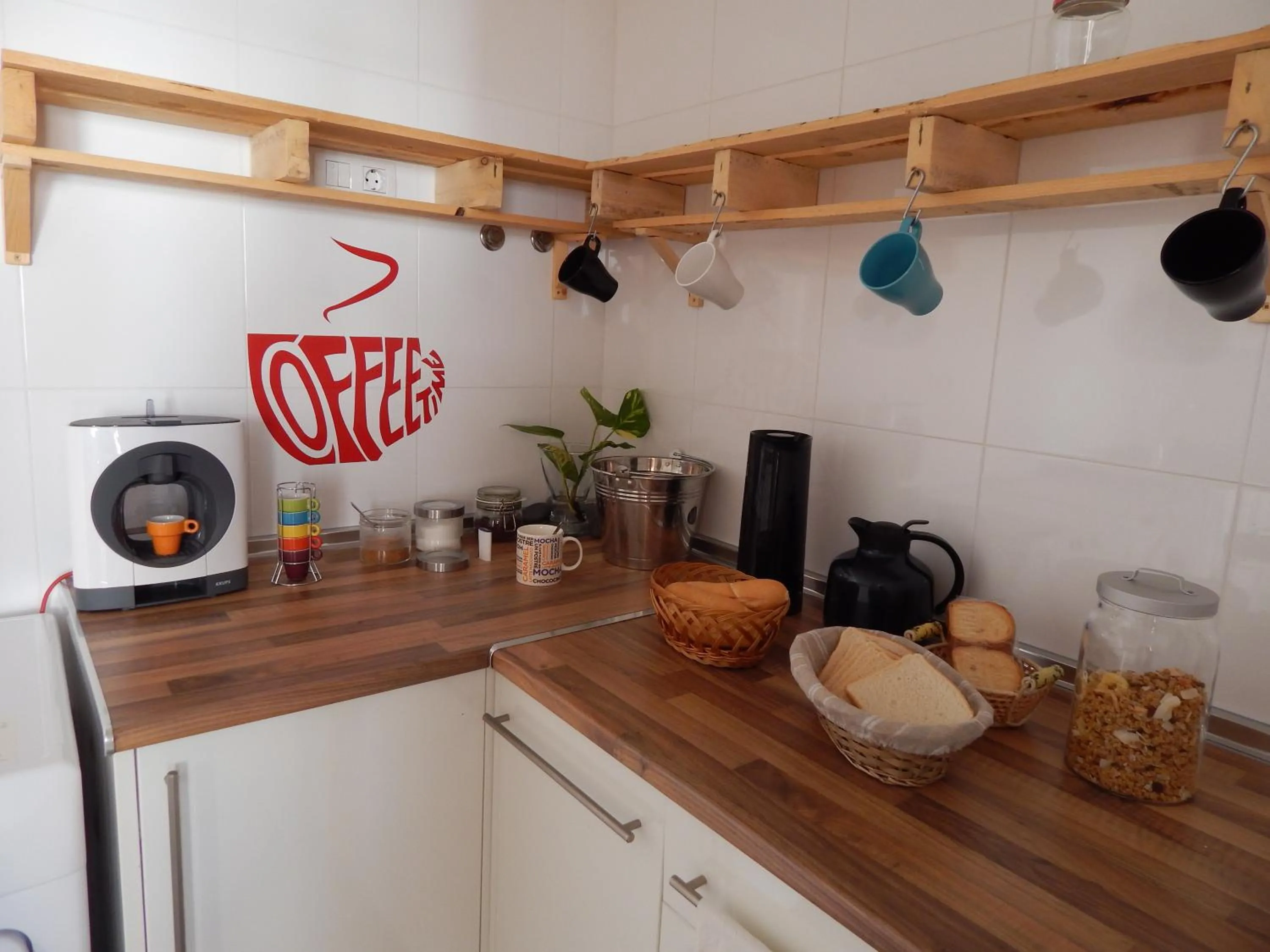 Communal kitchen in Twenty Seven Degrees Las Palmas