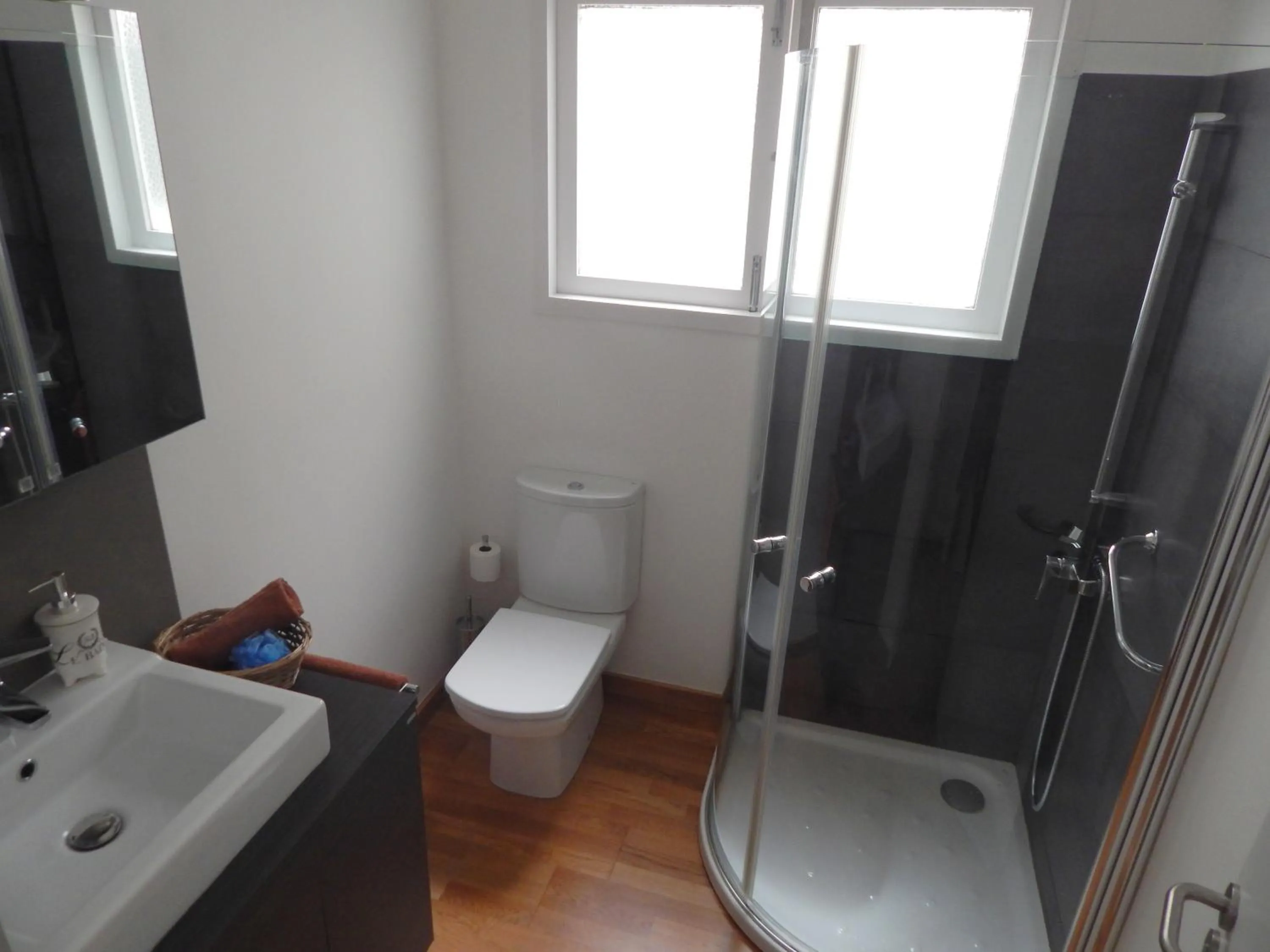 Bathroom in Twenty Seven Degrees Las Palmas