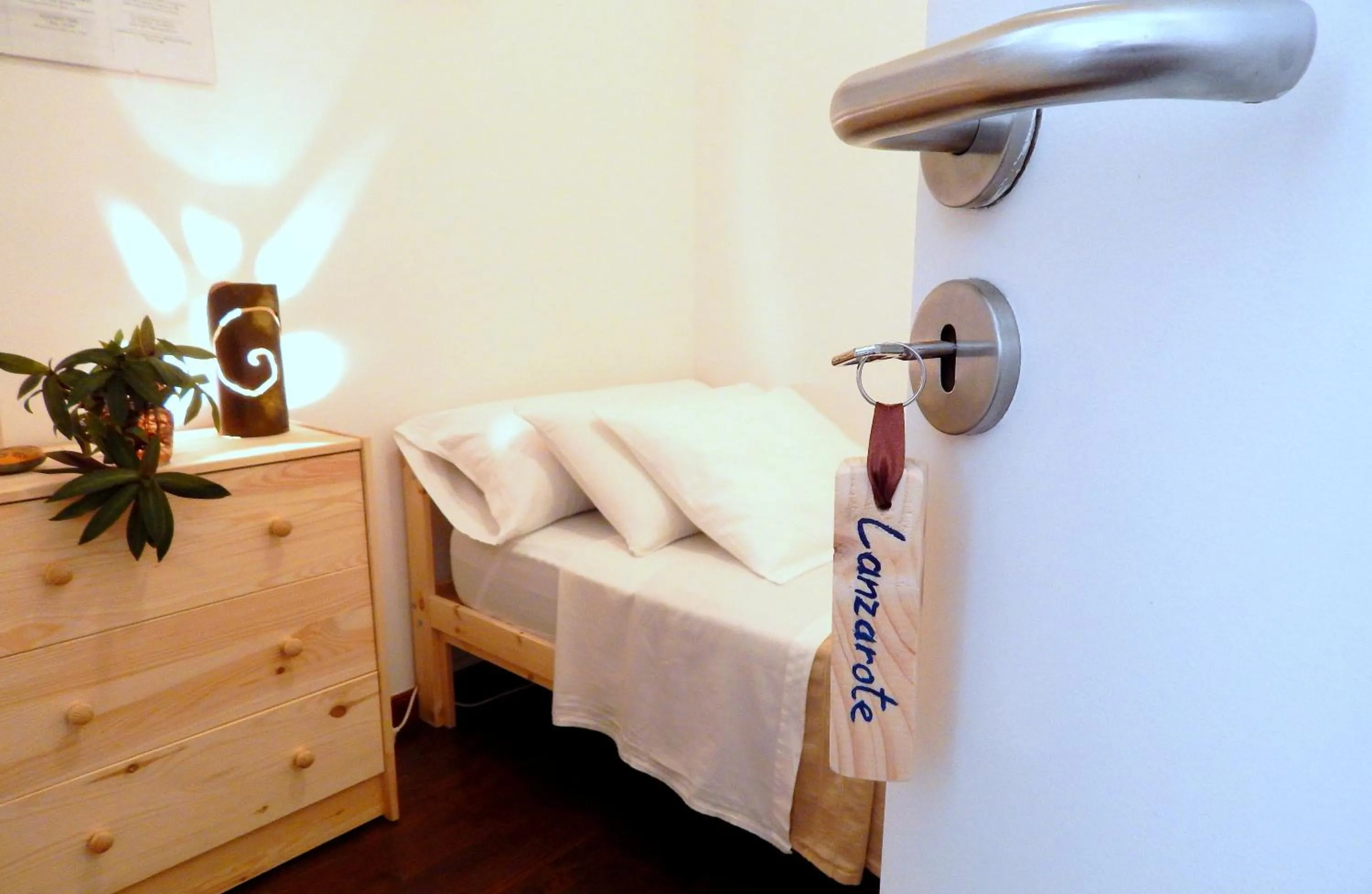 Bed in Twenty Seven Degrees Las Palmas