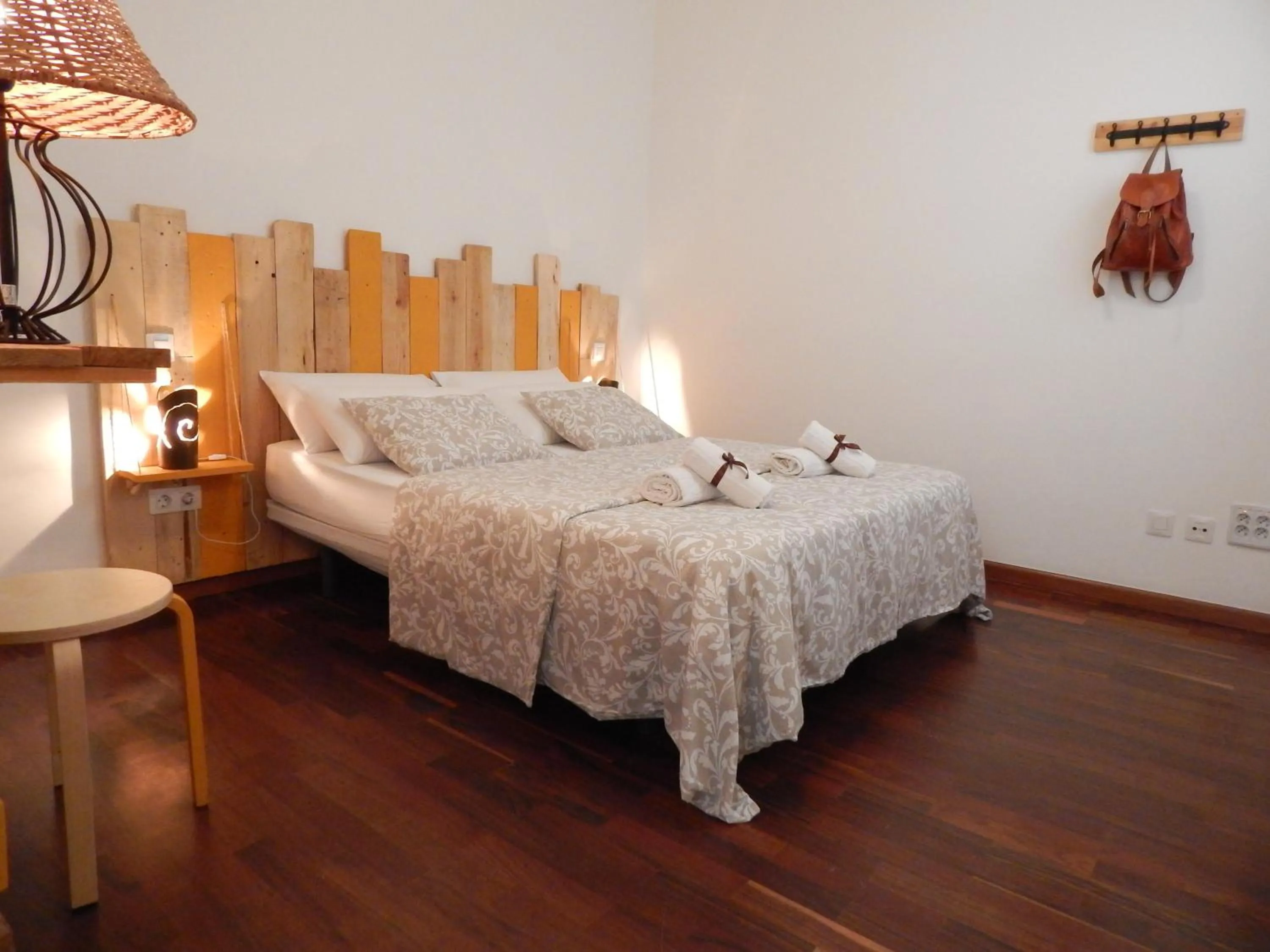 Photo of the whole room, Bed in Twenty Seven Degrees Las Palmas