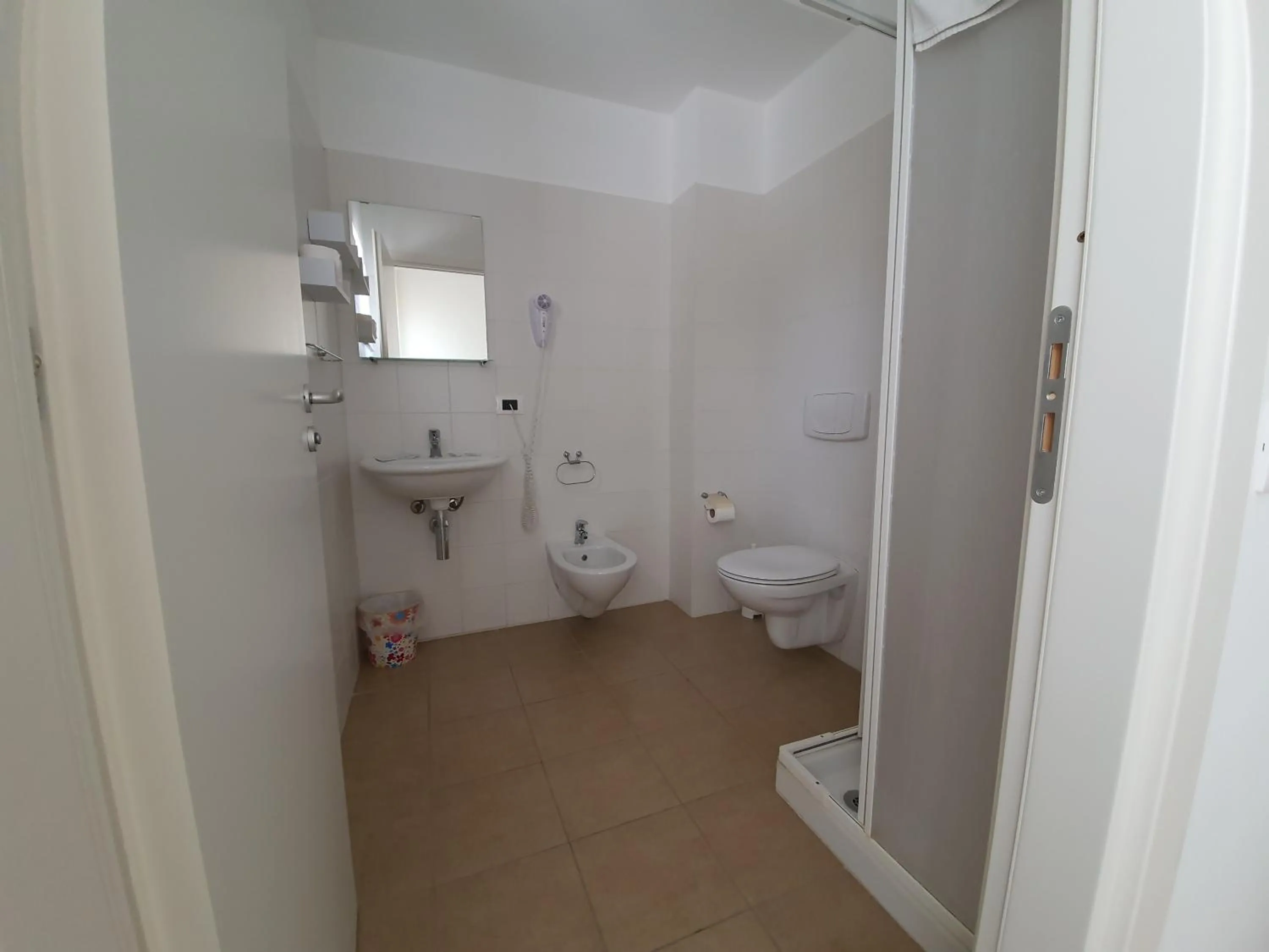 Bathroom in Casale Marcalia - bed & breakfast