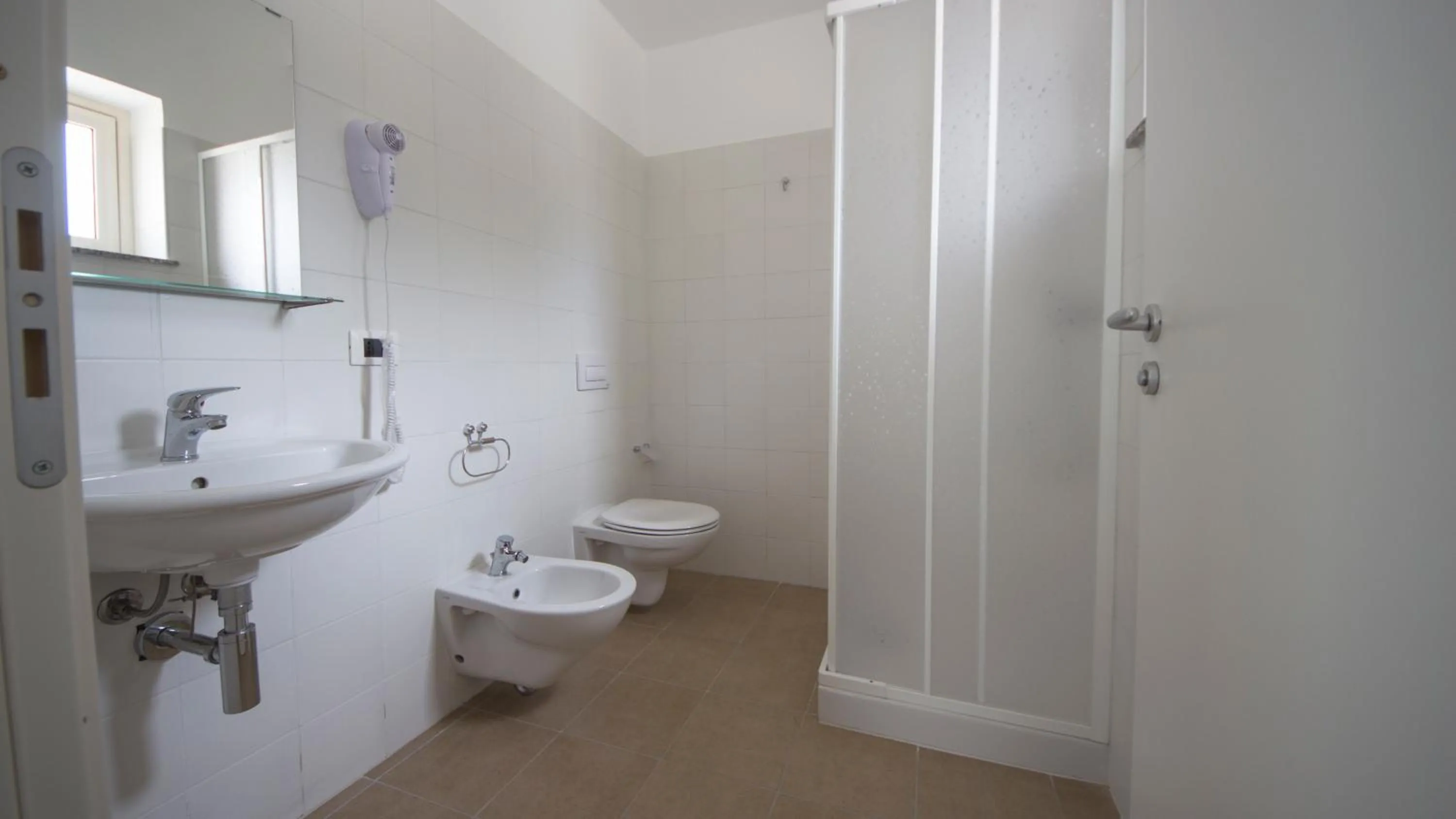 Bathroom in Casale Marcalia - bed & breakfast