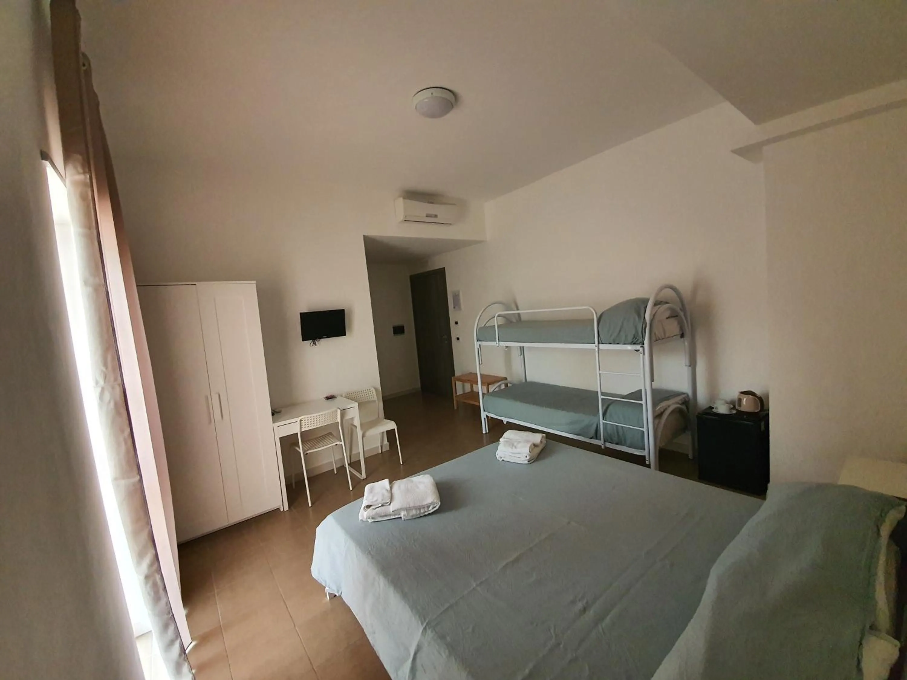 Photo of the whole room, Bed in Casale Marcalia - bed & breakfast