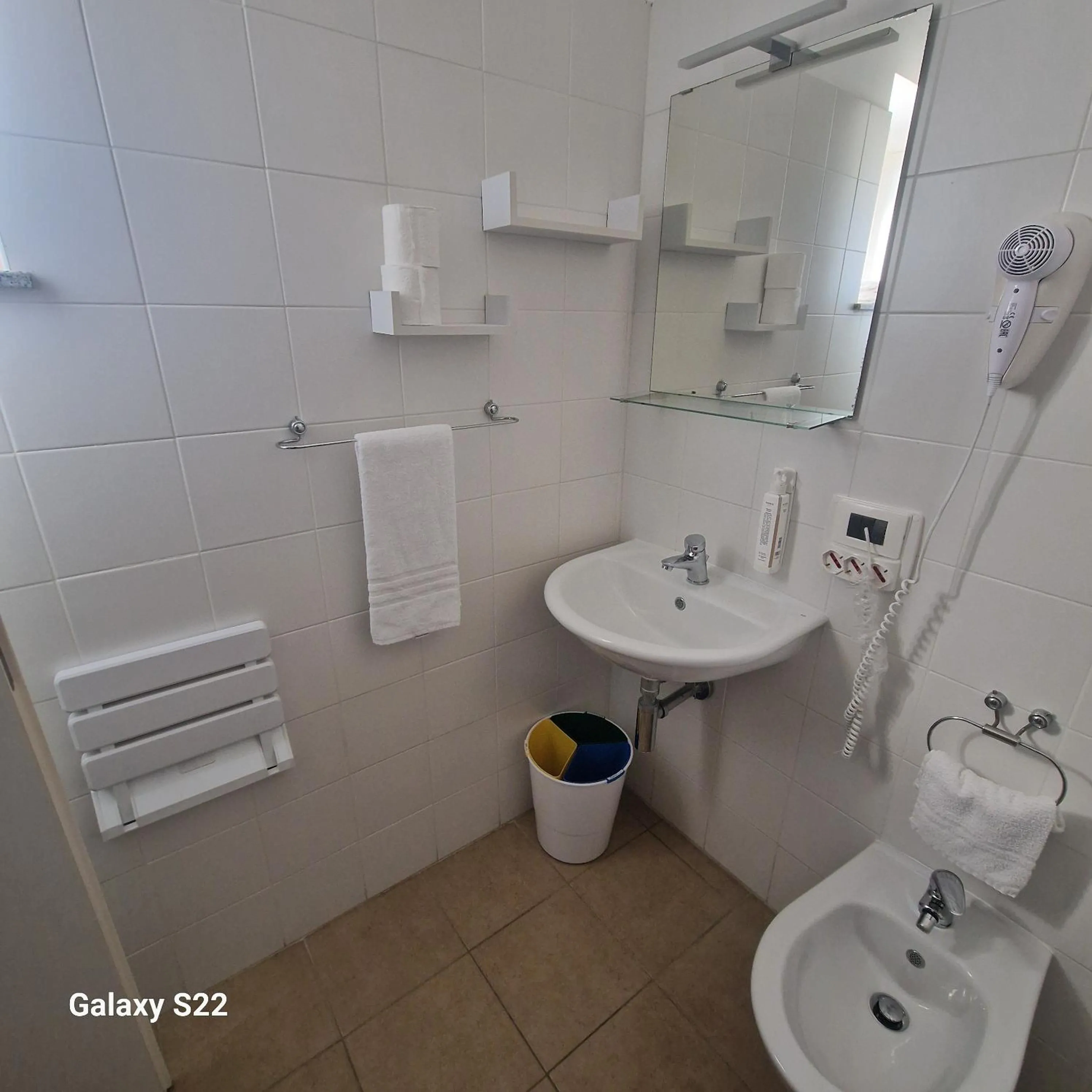 Shower in Casale Marcalia - bed & breakfast