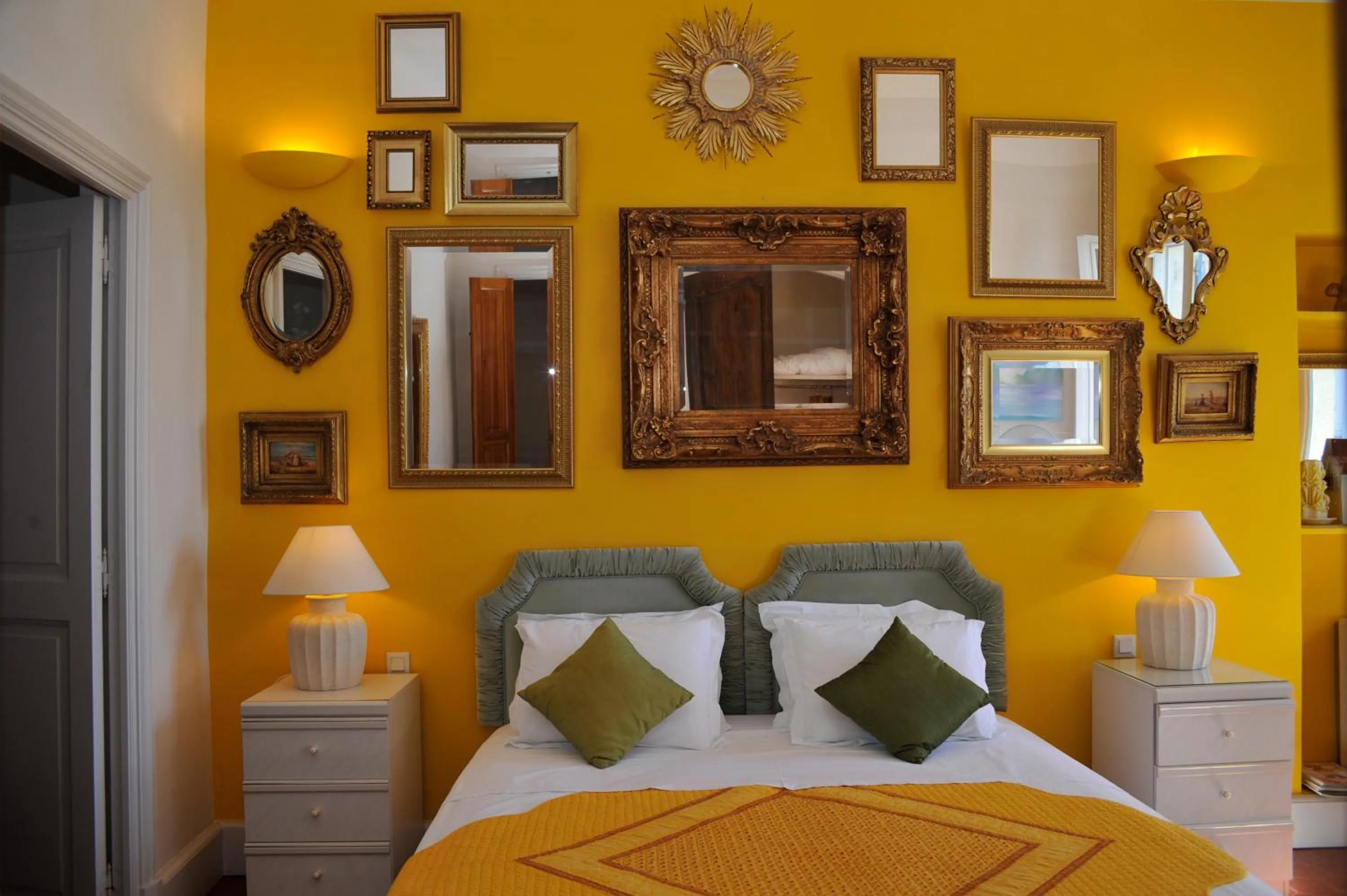 Bed in Les Saisons