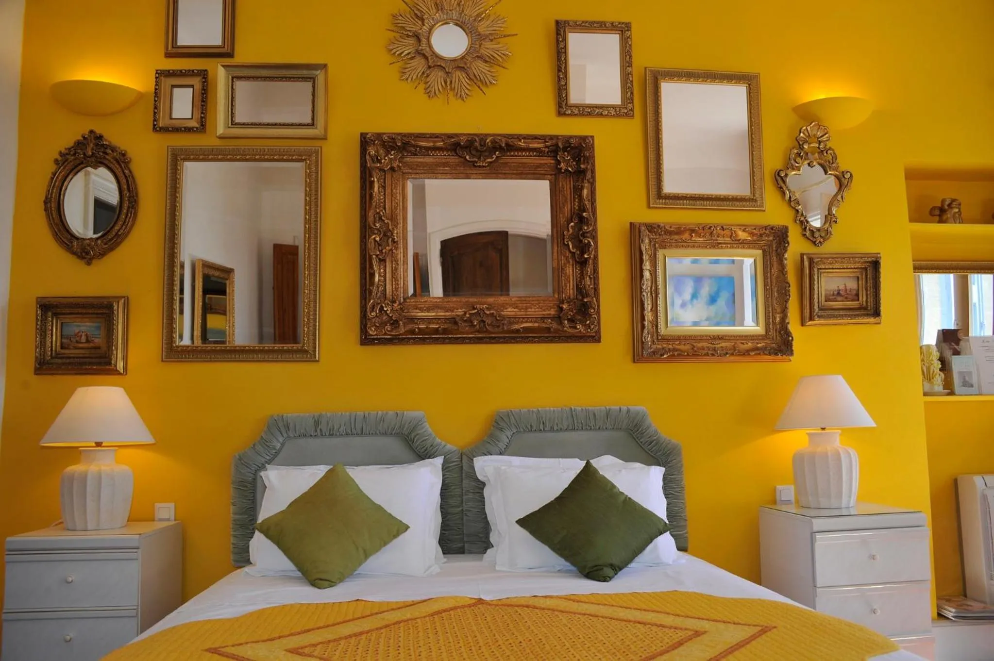 Bed in Les Saisons