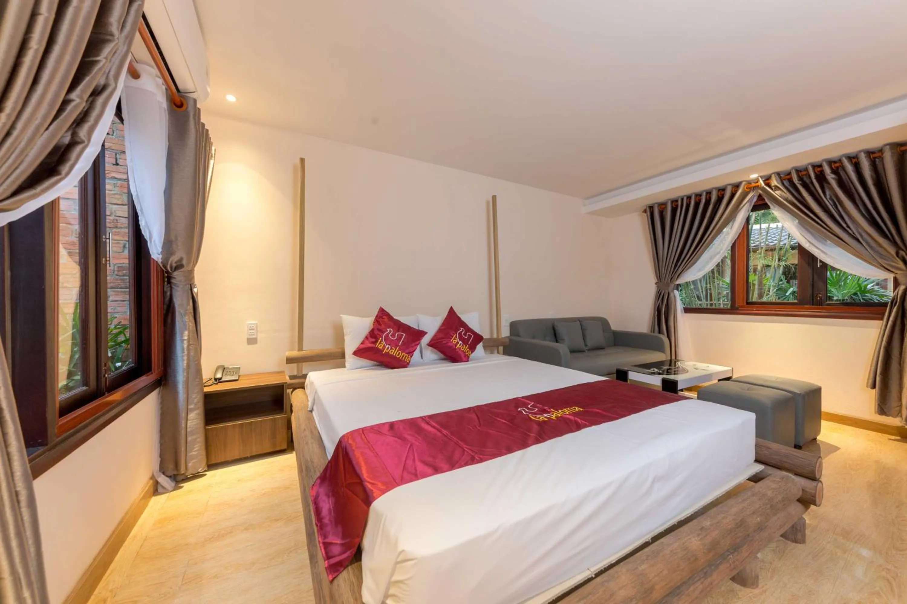 Bed in La Paloma Resort