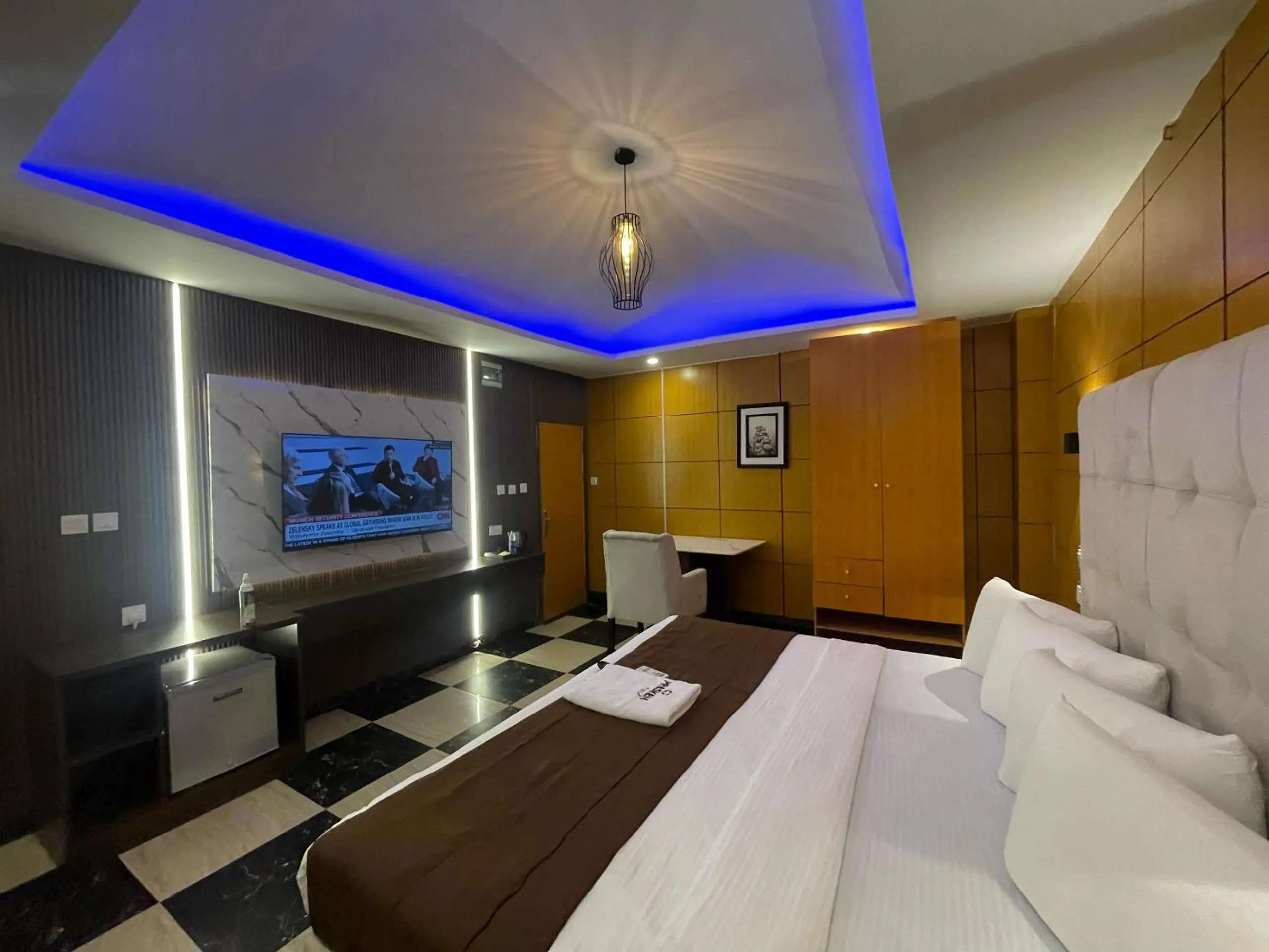 Bed in Presken Hotel International Airport Road, Ikeja