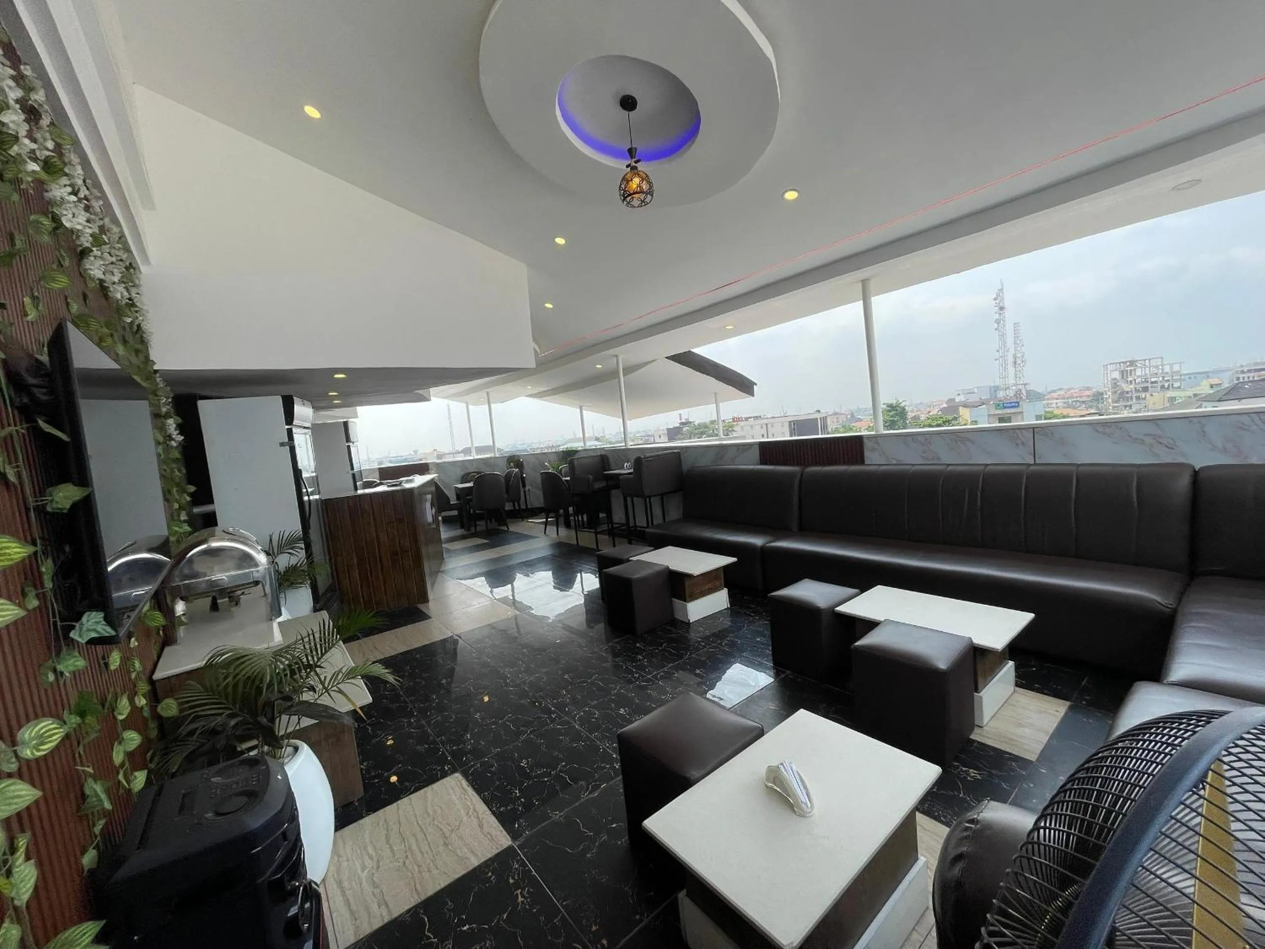Lounge or bar in Presken Hotel International Airport Road, Ikeja