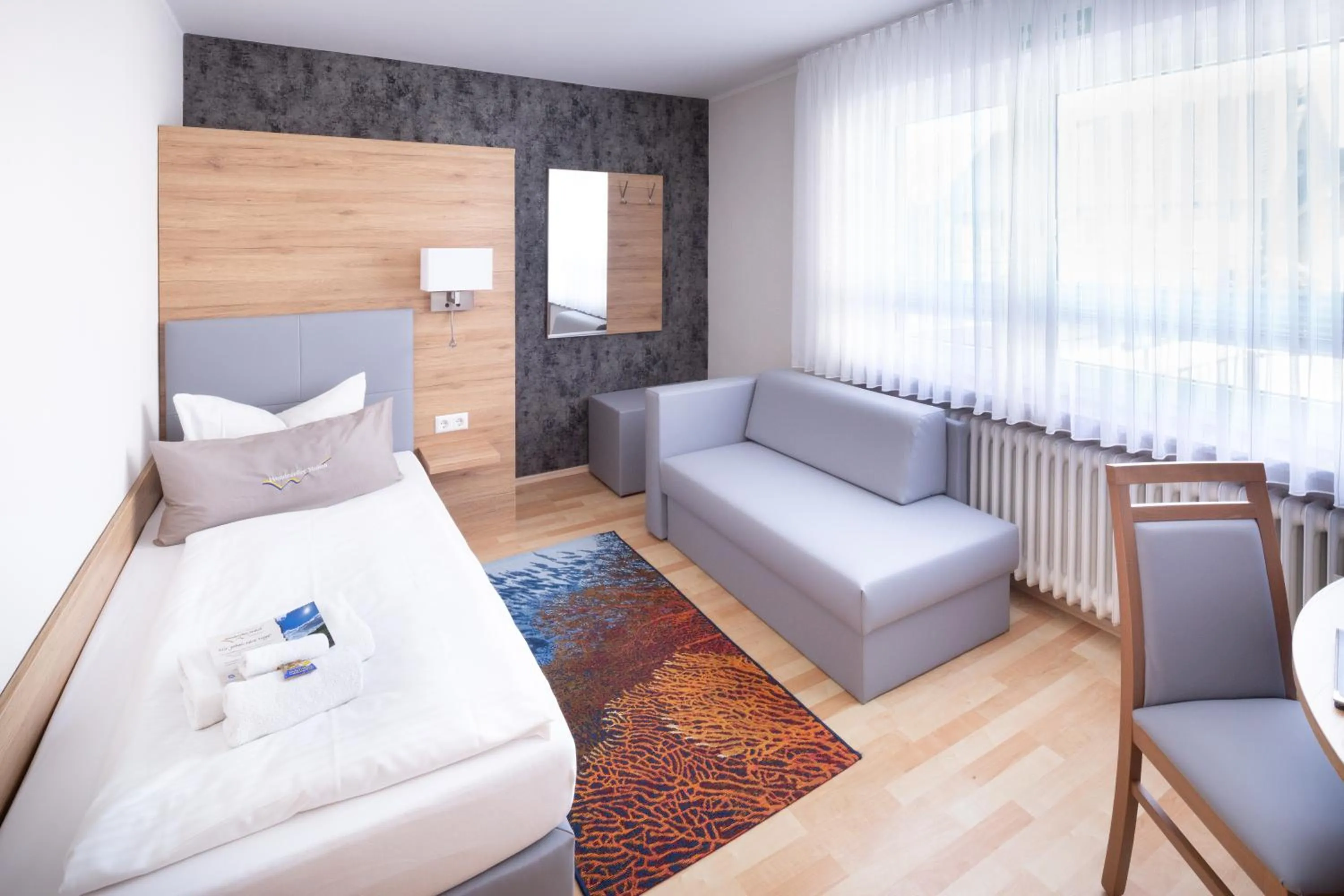 Photo of the whole room, Bed in "Wendezeller Stuben" Weymann Gastronomiebetriebs GmbH