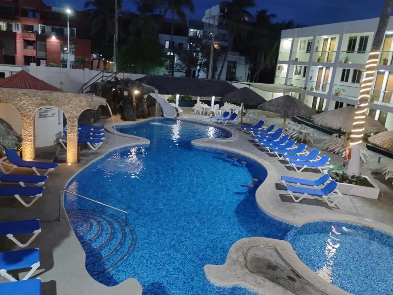 Swimming pool in Hotel Playamar