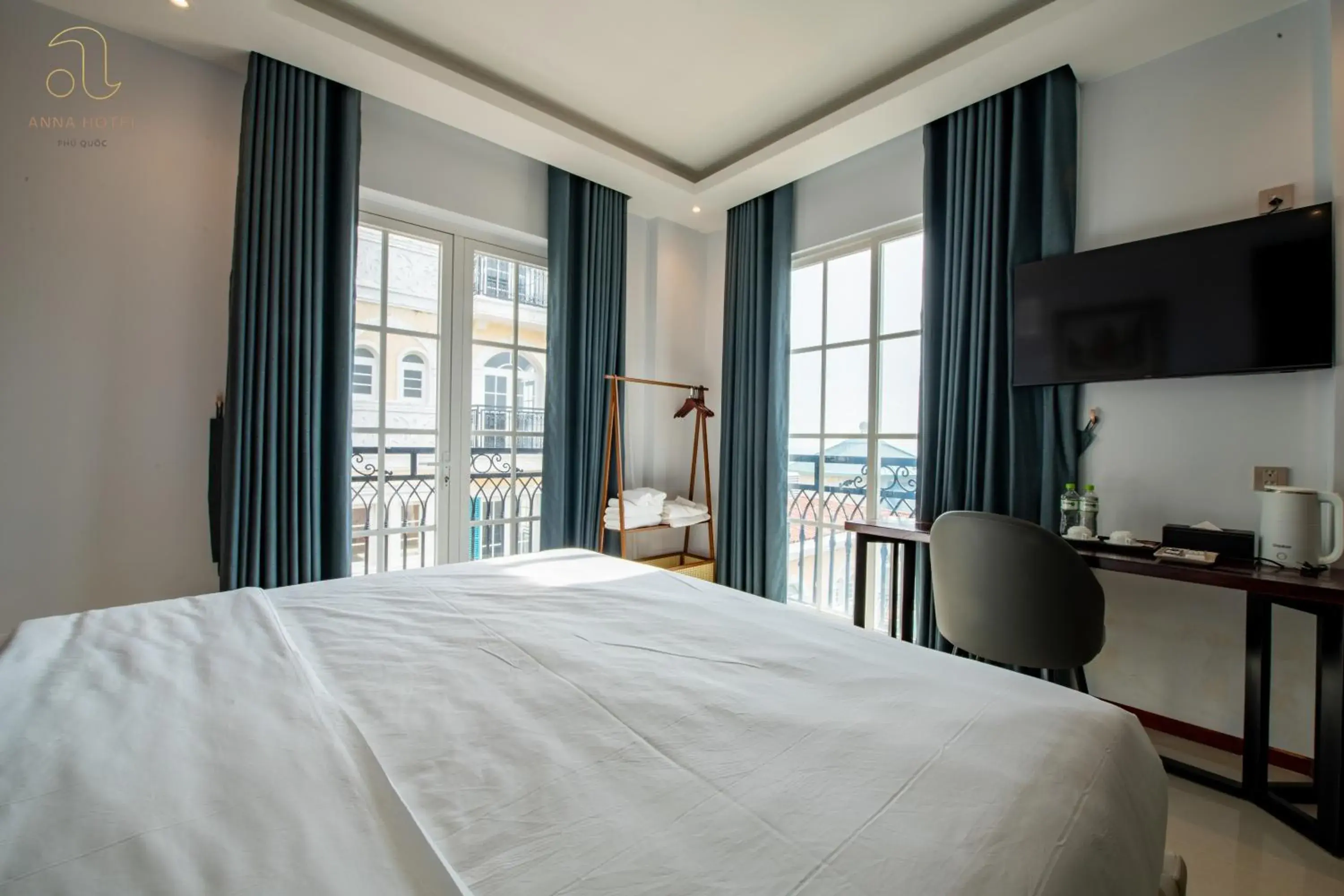 Deluxe Double Room with Sea View in Anna Hotel - Free Ticket Cable Car & Hon Thom Water Park Deluxe Double Room with Sea View in Anna Hotel - Free Ticket Cable Car & Hon Thom Water Park