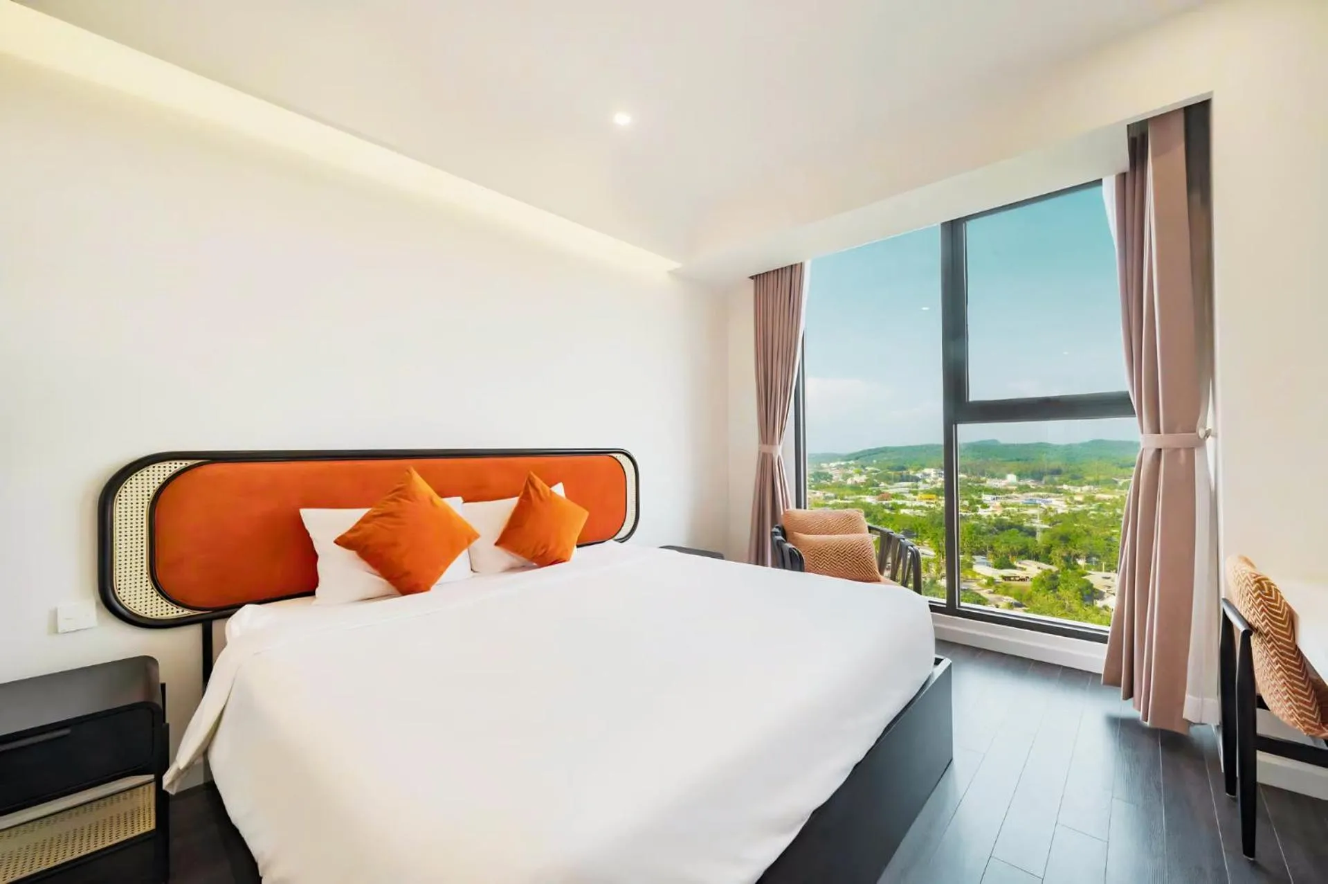 Anna Hotel - Free Ticket Cable Car & Hon Thom Water Park