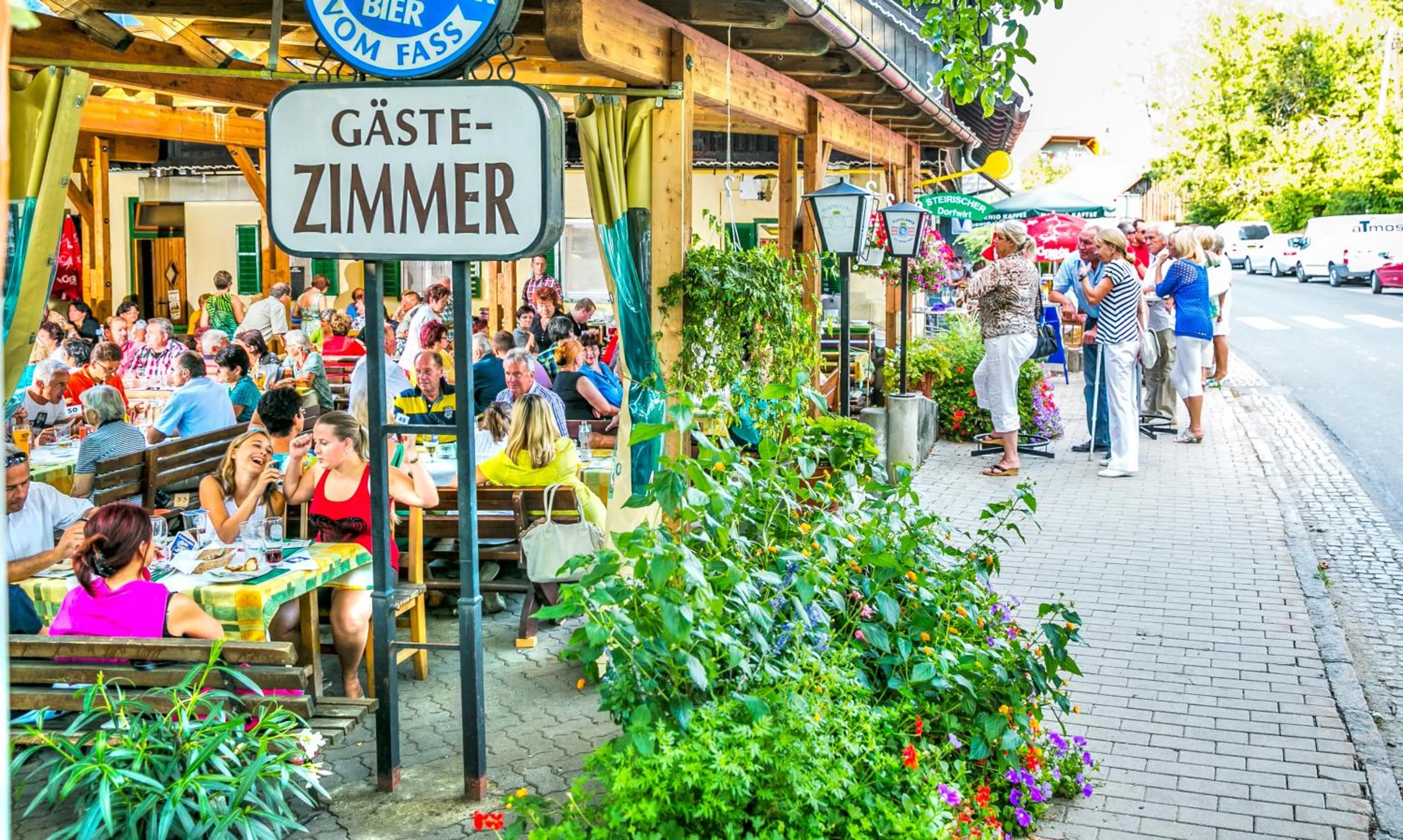 group of guests in Gasthof Kranerwirt