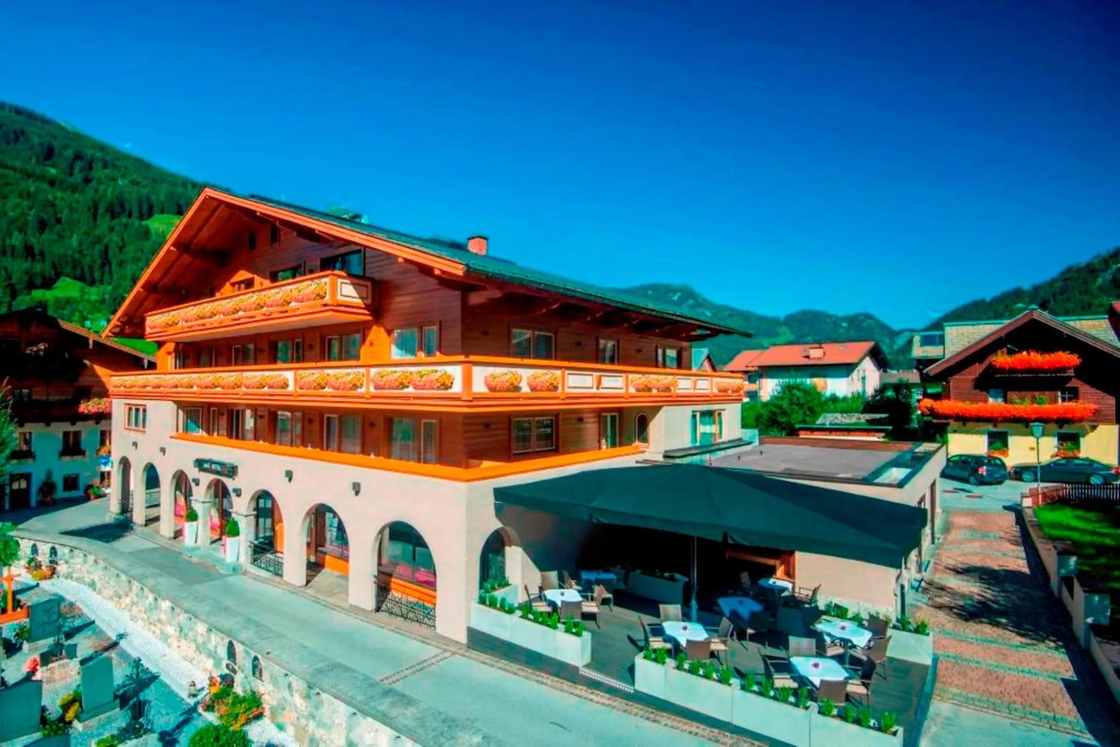 Facade/entrance in smartHOTEL