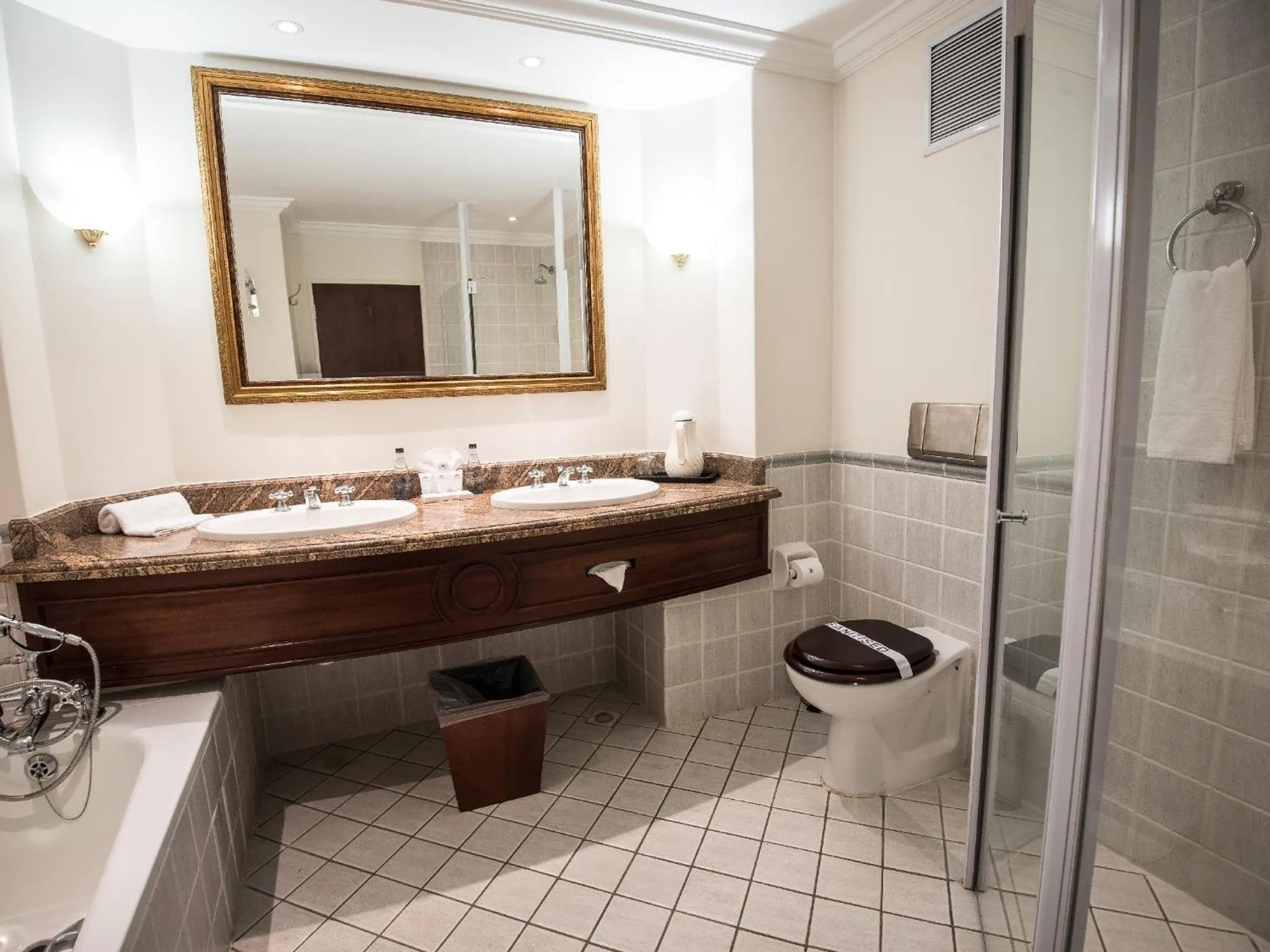 Shower in Selborne Golf Estate, Hotel & Spa