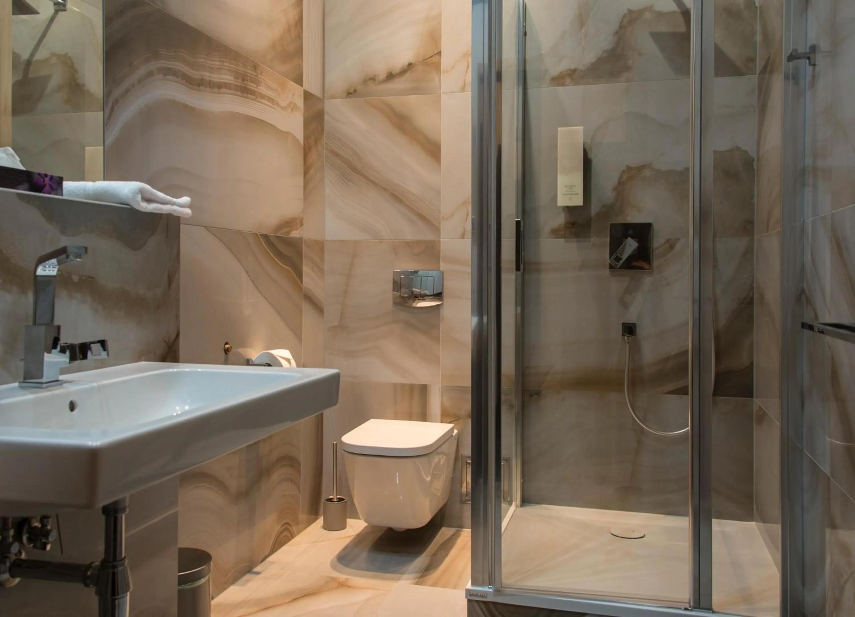 Bathroom in Hotel Retro B.A. Zientarski