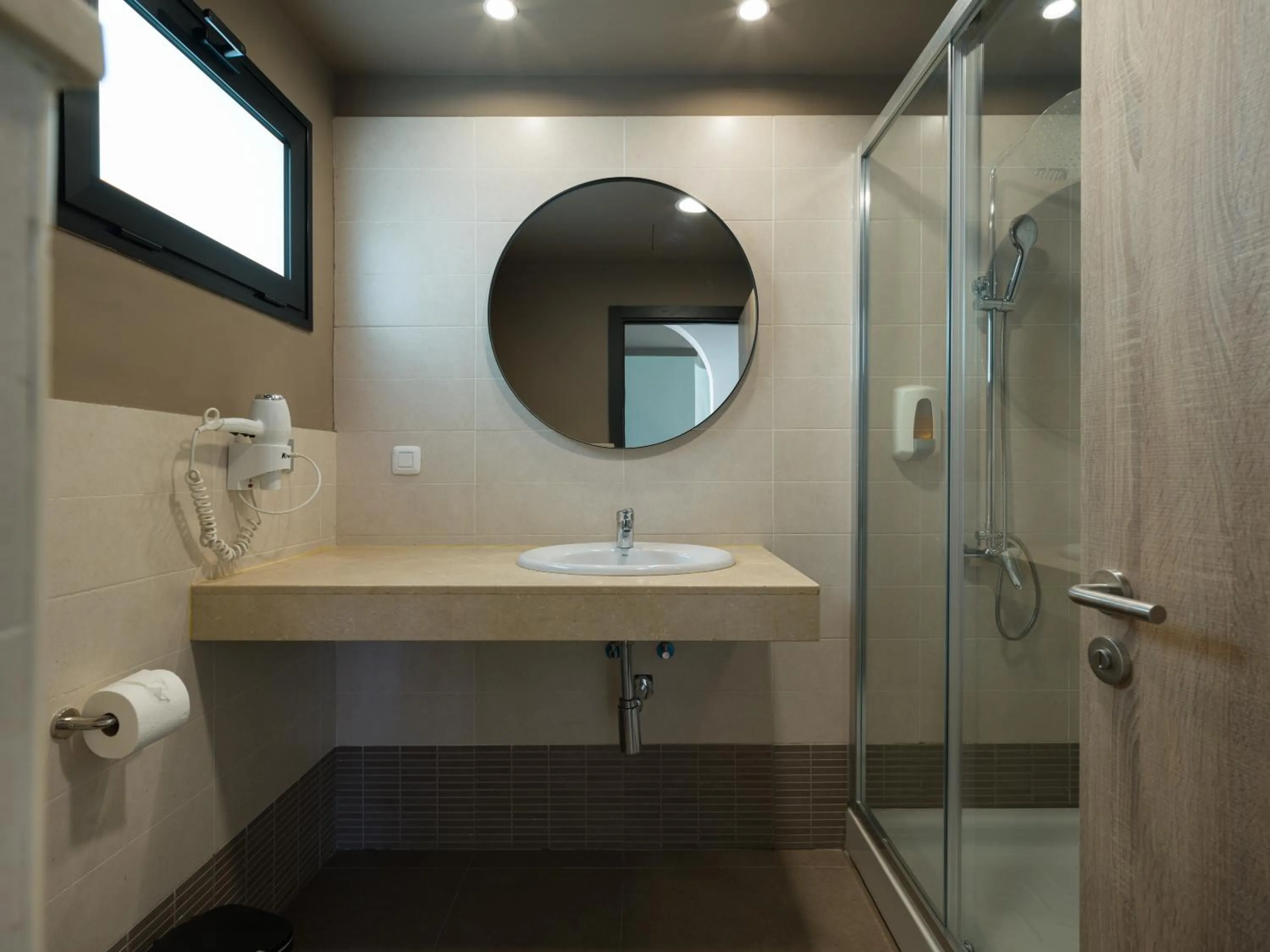 Bathroom in Servatur Doña Elvira