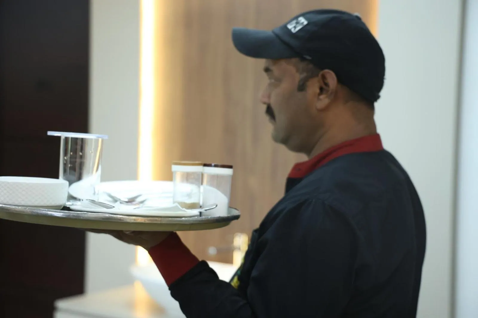 Gazebo Inn & Suites Medanta