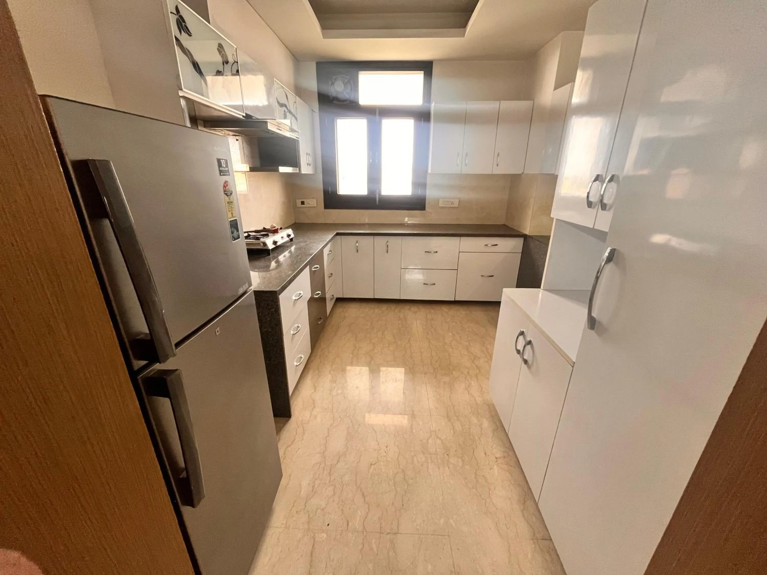 kitchen in Gazebo Inn & Suites Medanta