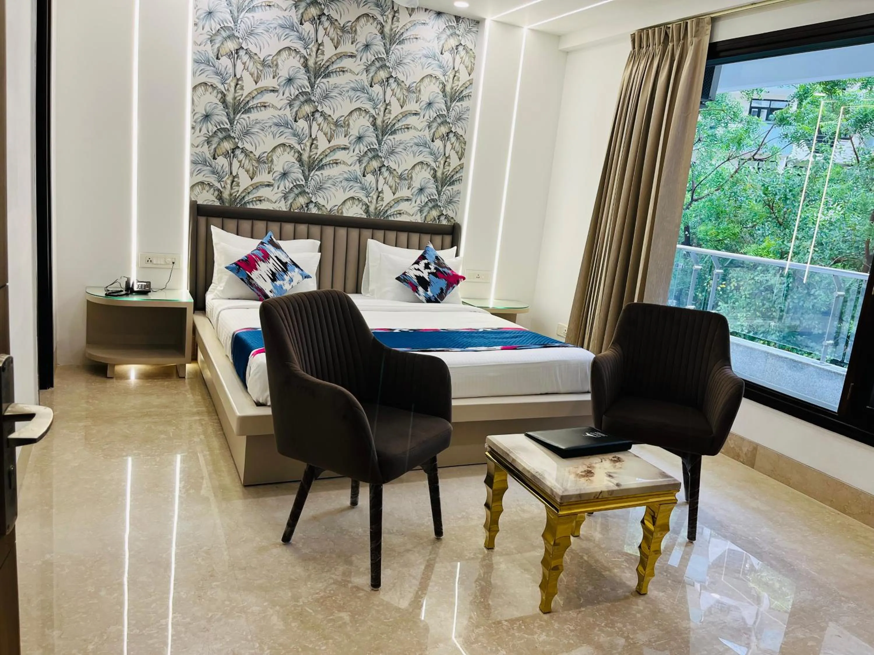 Photo of the whole room in Gazebo Inn & Suites Medanta