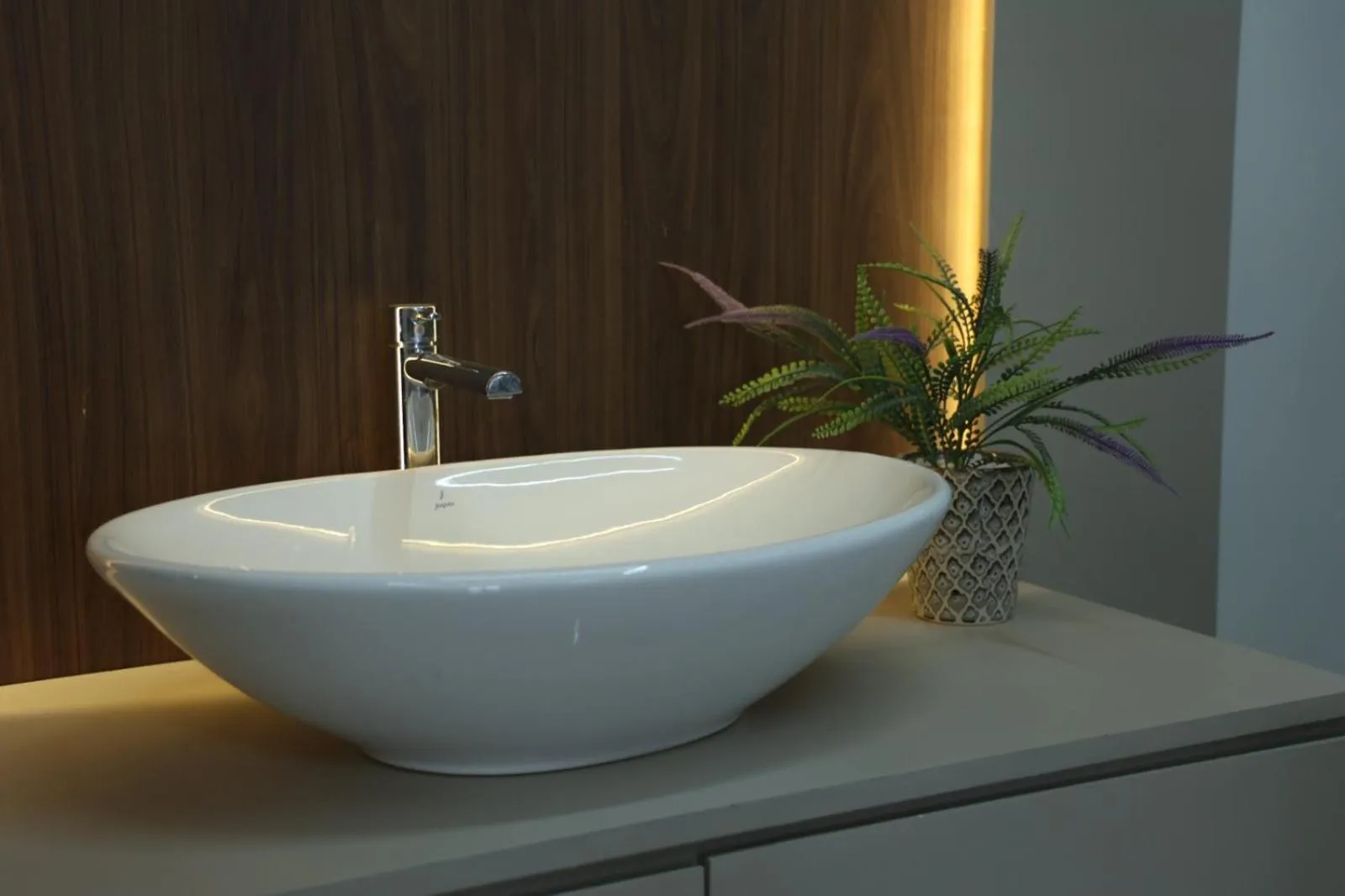 Gazebo Inn & Suites Medanta