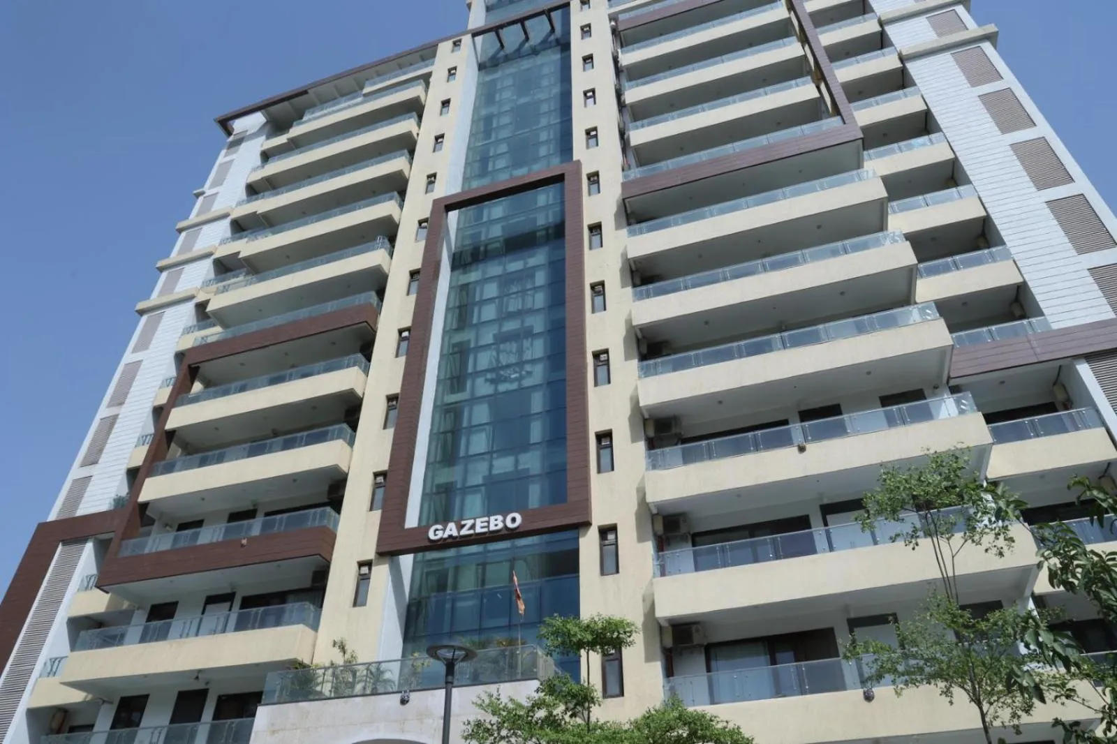 Property building in Gazebo Inn & Suites Medanta