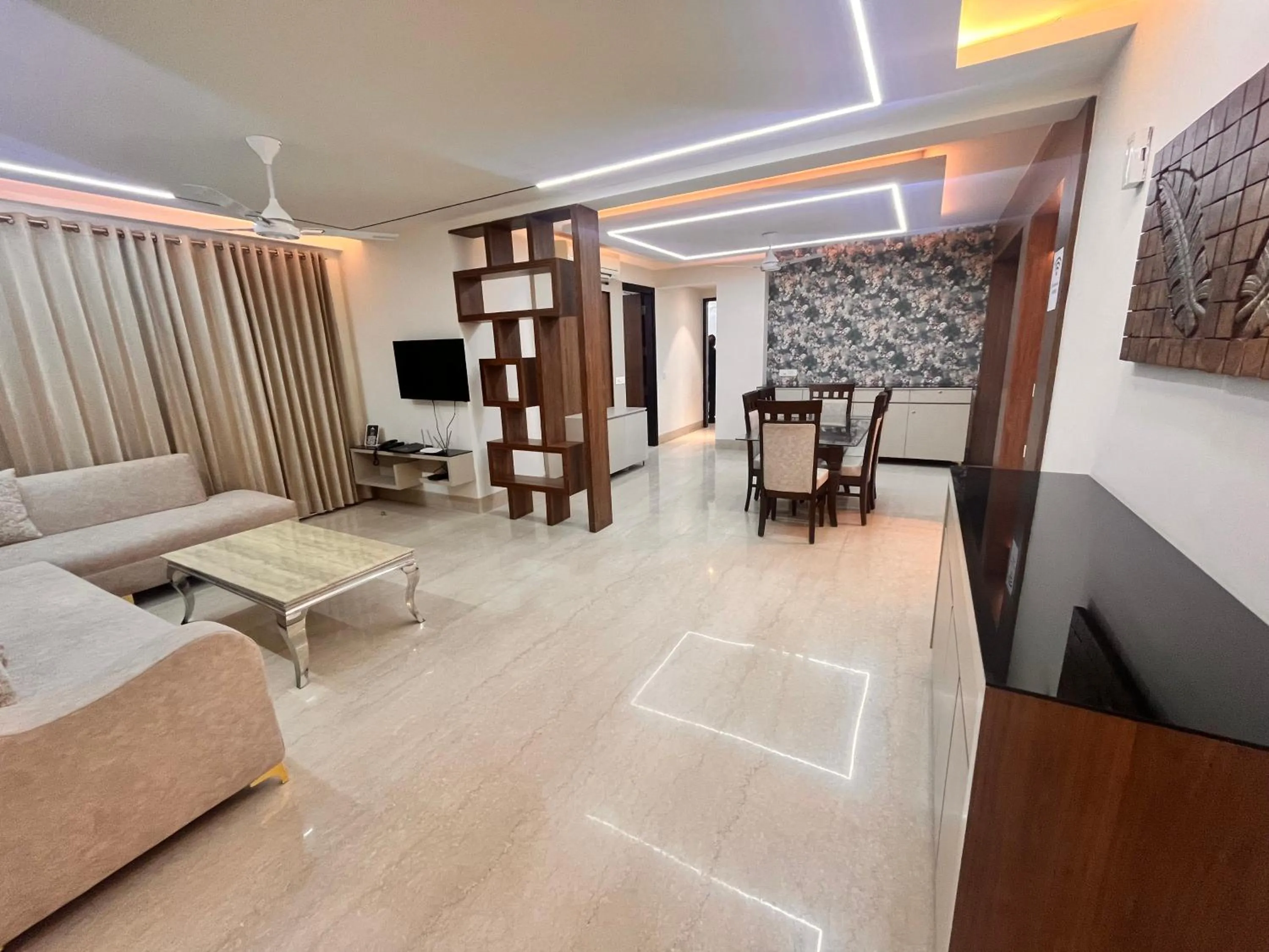 Living room in Gazebo Inn & Suites Medanta